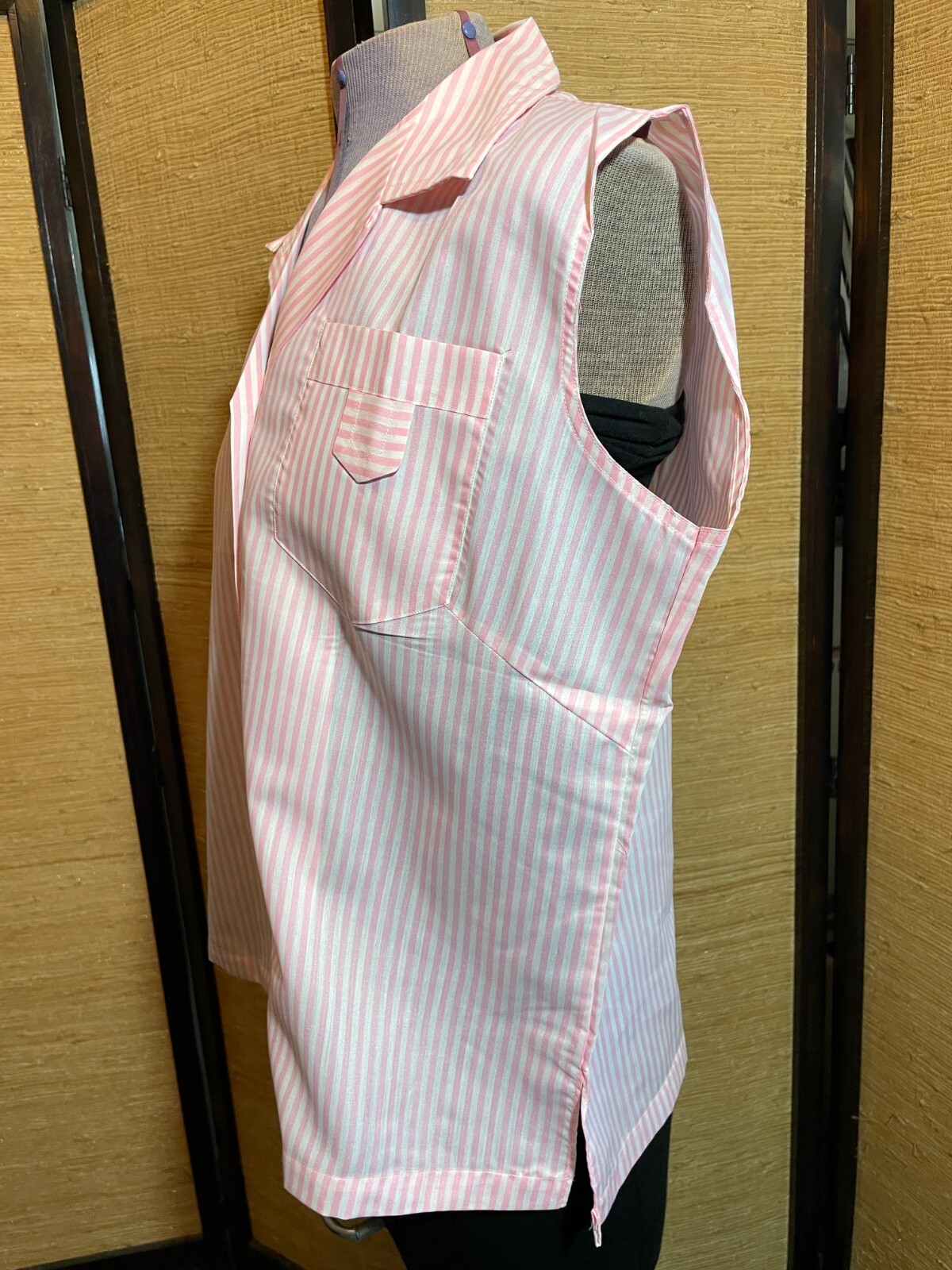 Vintage Ship N Shore Pink/White Pin Stripe Sleeveless Ladys Top 80s Size 36