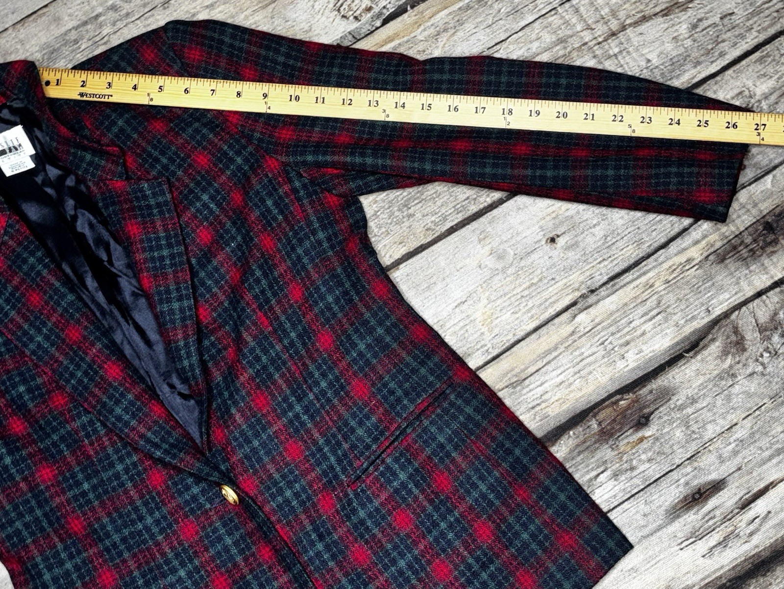 VTG Leslie Fay Wool Blend Plaid Blazer Jacket 6 Petite Red Green Crest Button