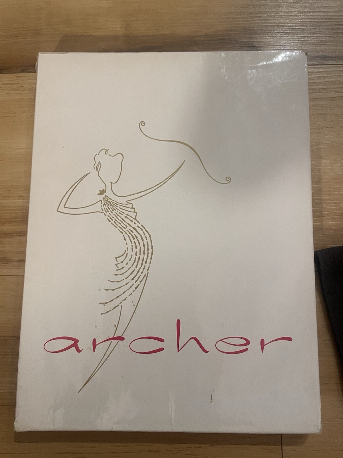 VINTAGE Nylon Stockings Sheer Seamless one Pair Archer L 9 1/2 – 10 1/2/ NOS