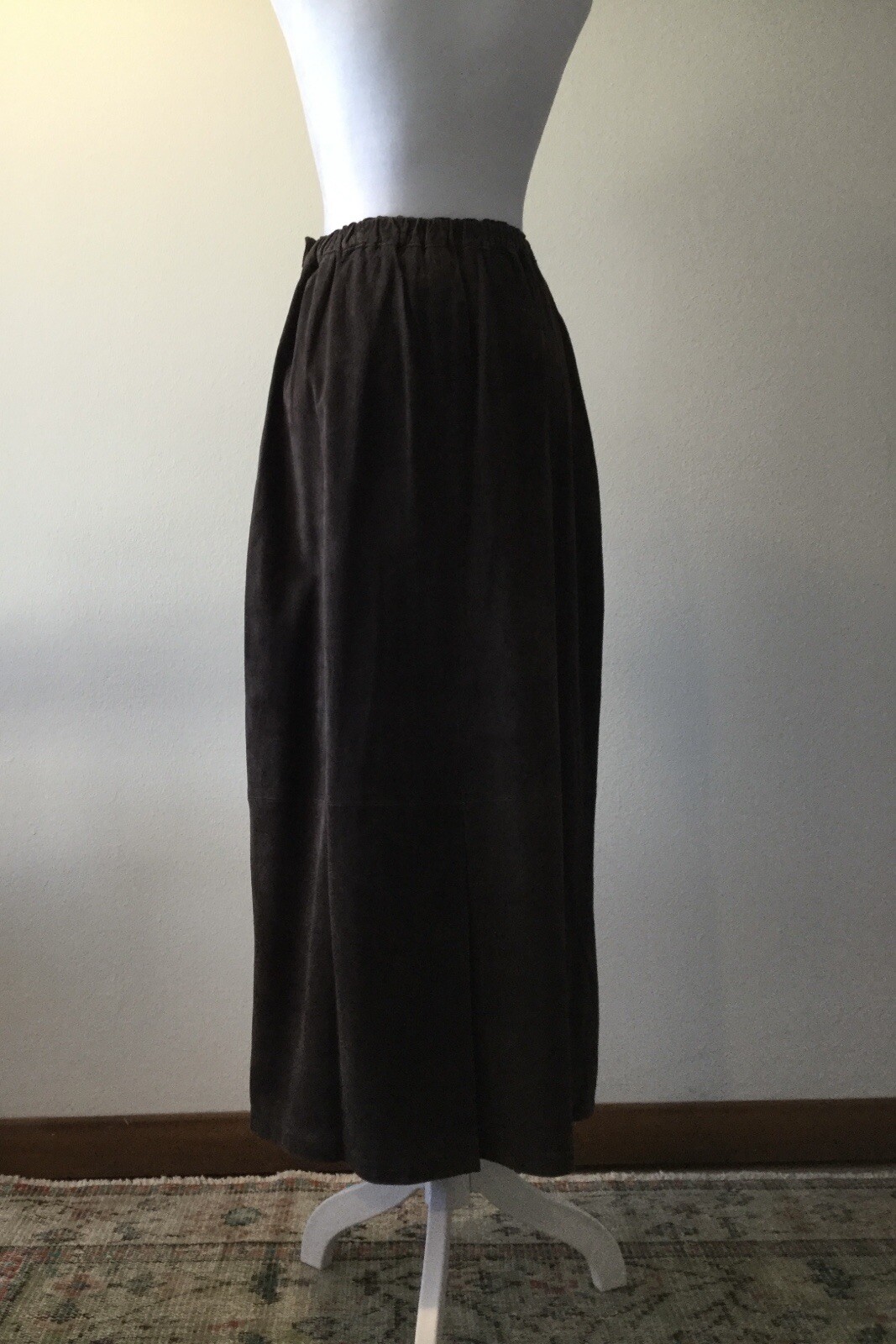 Vintage Deep Plum Purple Suede Midi Skirt by Dialog Size 6 1980’s 1990’s (076)