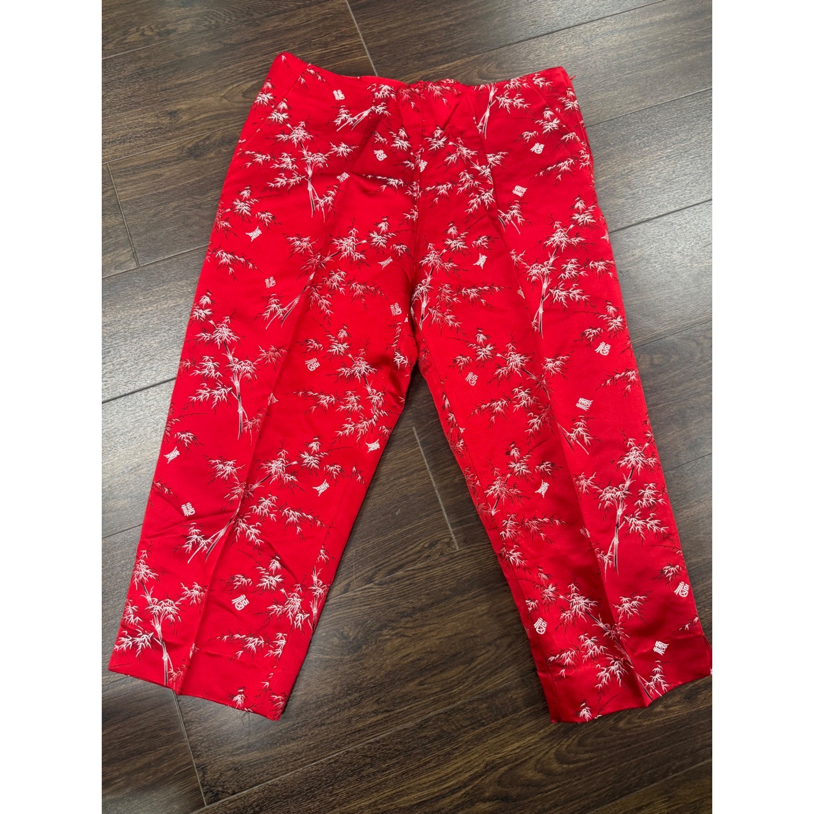 Vintage Silk Box Asian Motif Bamboo Print Silk Blend Capri Pants