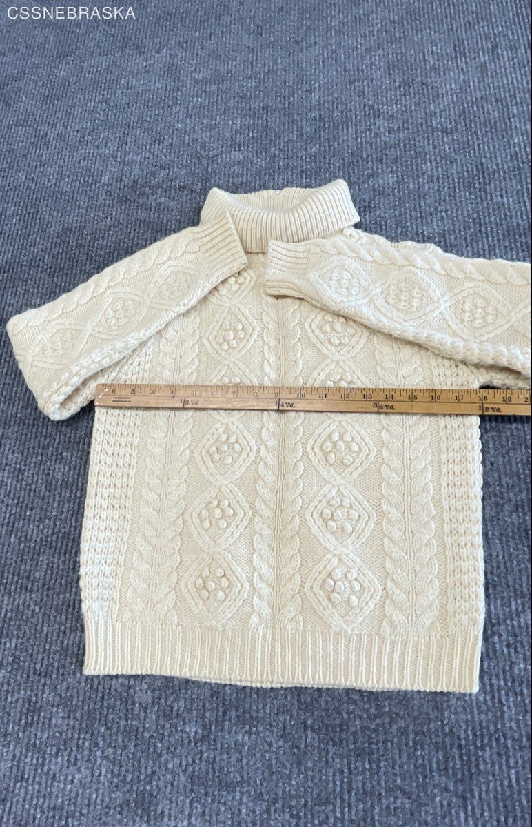 Vintage 80s Hand Loomed Women’s Cream 100% Virgin Wool Zip Turtleneck Sweater L