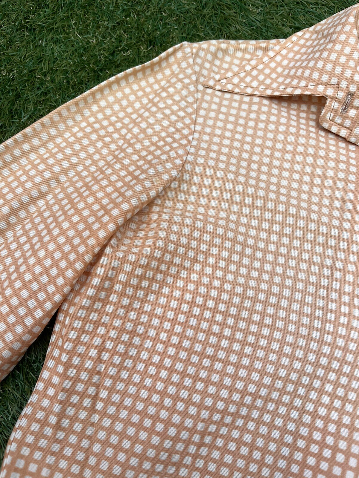 QUEEN CASUALS – VINTAGE 1970s 70s GREEN LONG SLEEVE STRETCH KNIT BUTTON-UP –