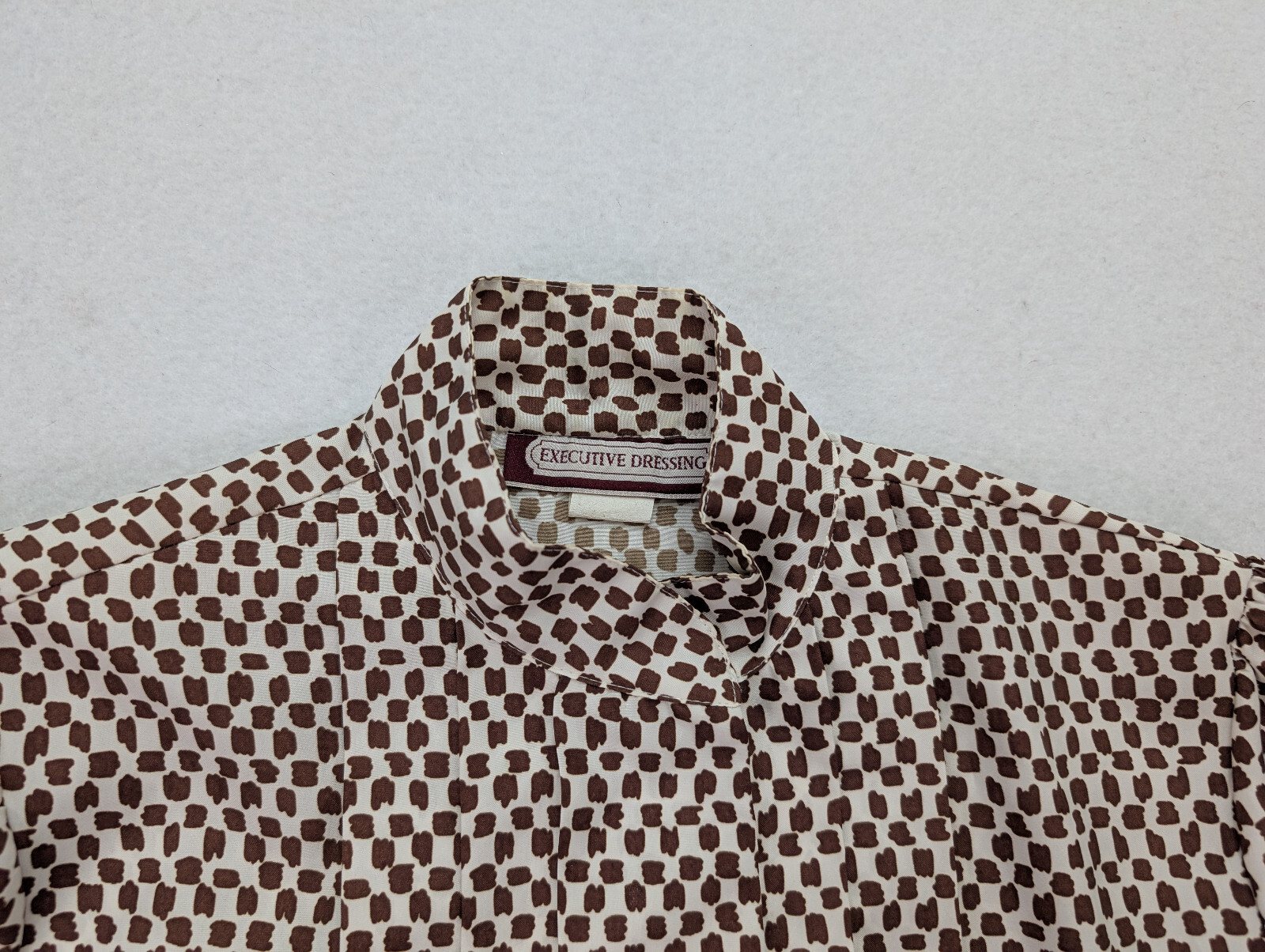 Vintage 70s 80s Women’s Top Blouse Size 10 Executive Dressing Pleated Brown