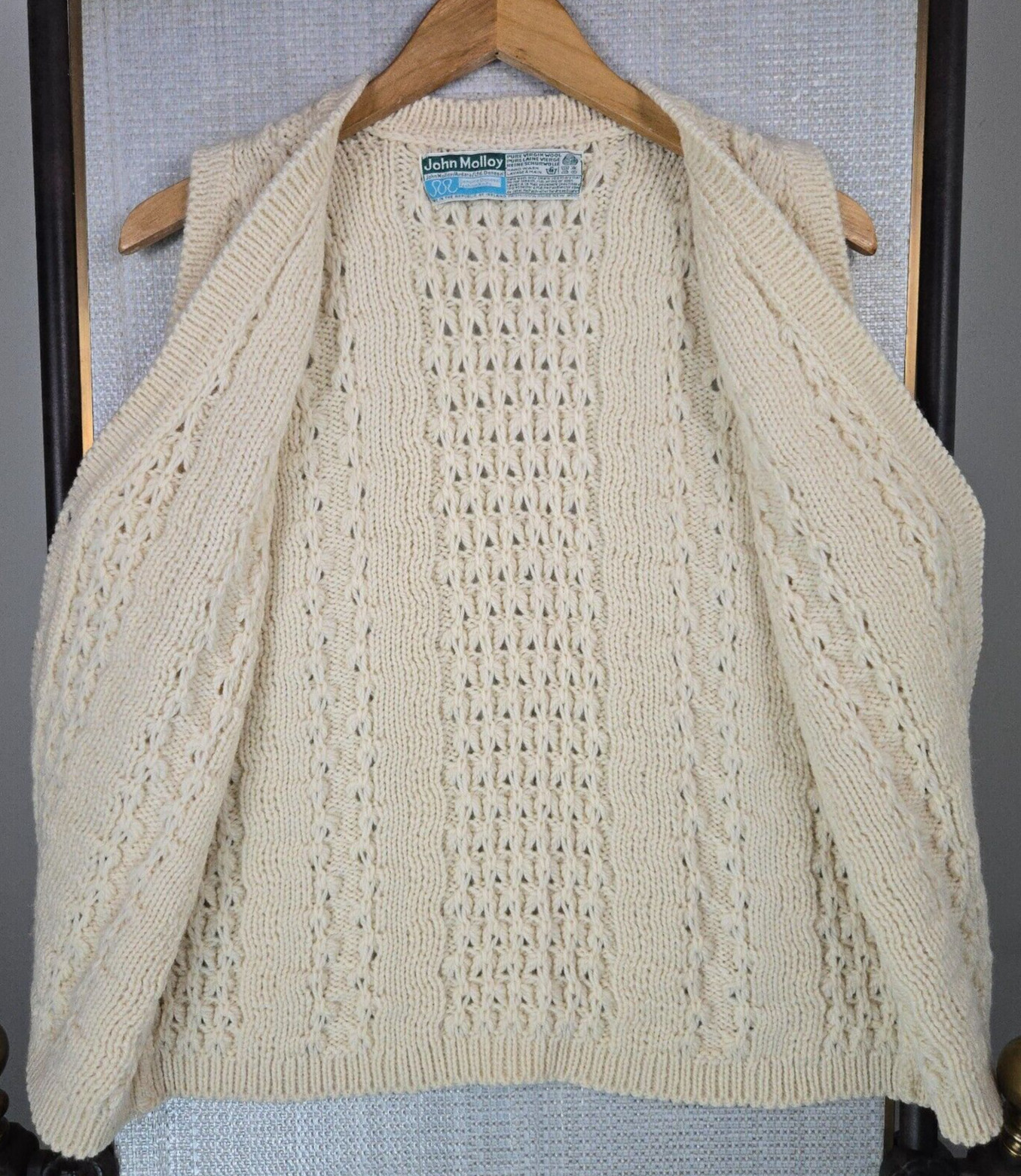 VTG JOHN MOLLOY Made in Ireland Aran Knit Womens Virgin Wool Sweater Vest Sz Med