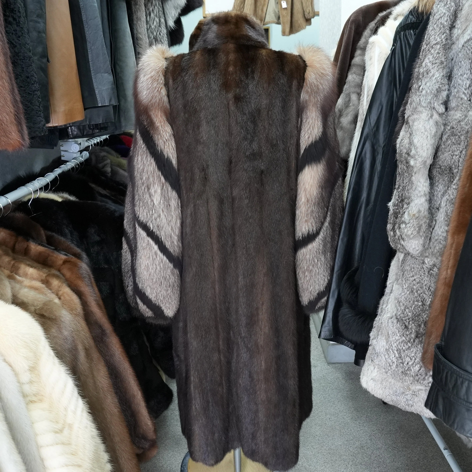 Demi Buff SAGA Mink and Silver Fox Fur arm Long Coat – Genuine Vintage Fur Fr…