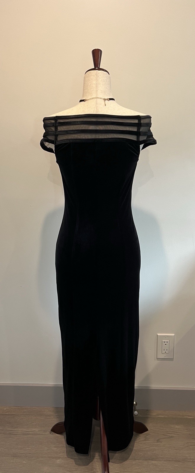 VTG Black Velvet Formal Evening Prom Dress Mesh Neckline Y2K Goth S