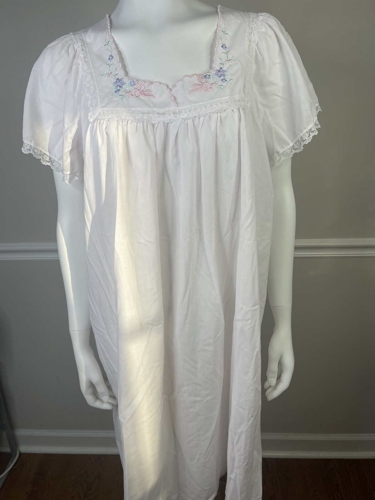 Vintage Carole Pink Semi Sheer Lightweight Cottage Prairie Nightgown Large