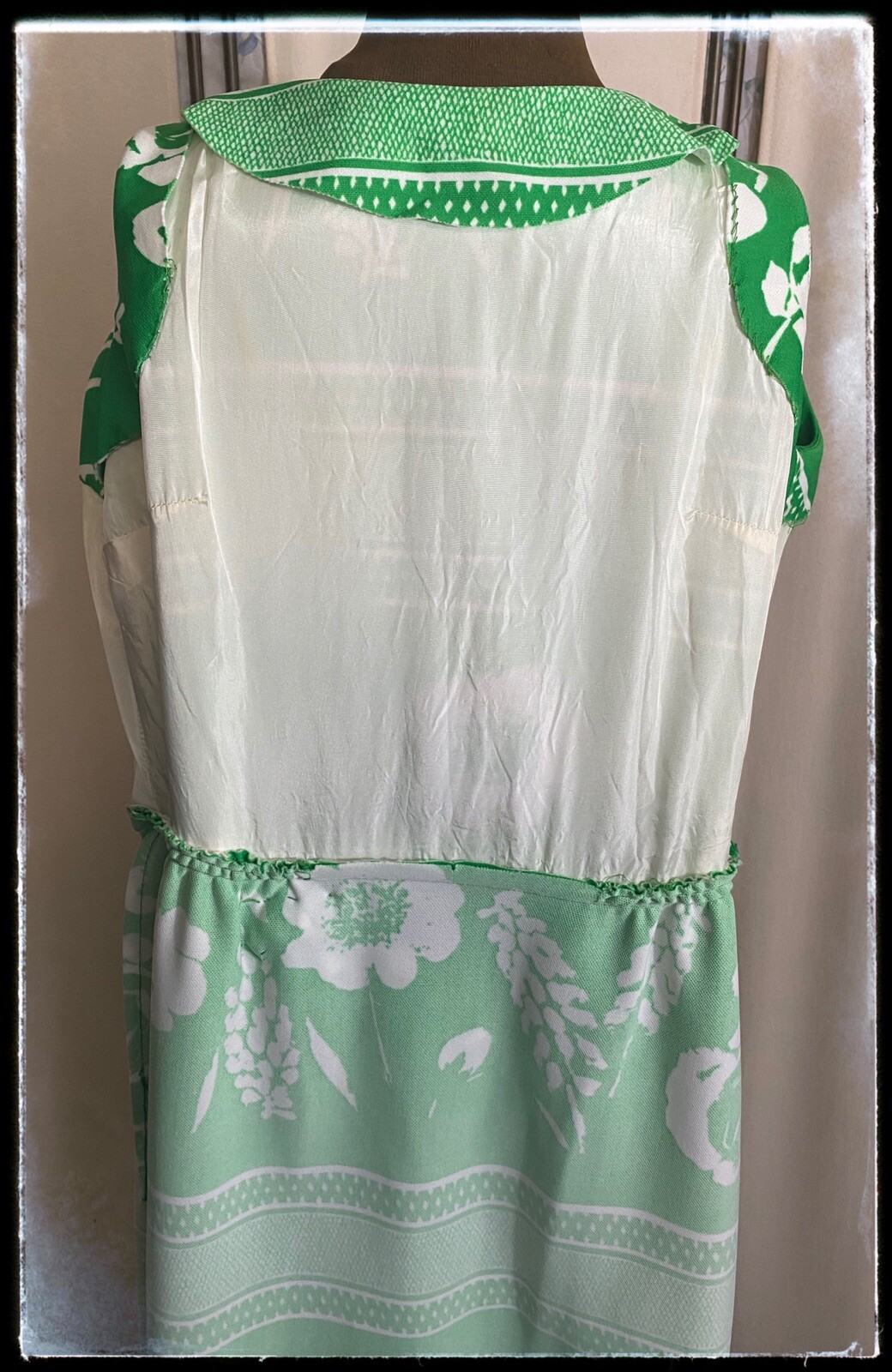 Hawaiian Trends By Jerrie Lurie Vintage Green & White Floral Sarong Larger Size