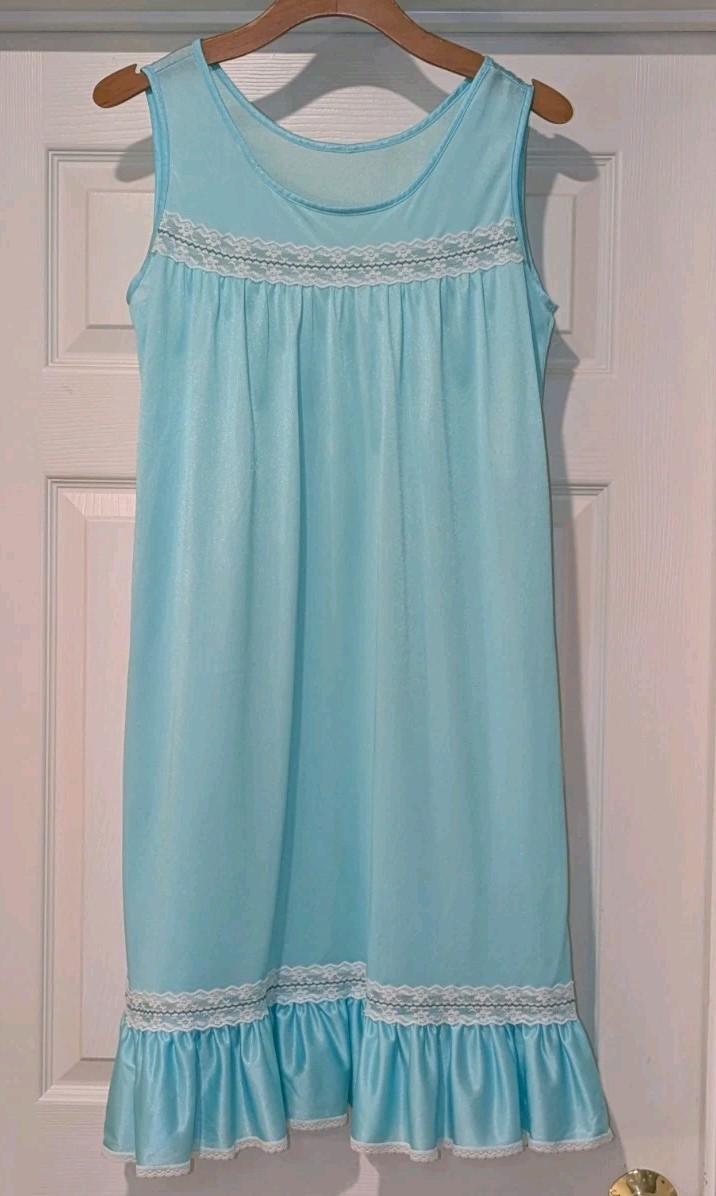 Vtg Dutchmaid Short Nightie Sz M Bright Blue Sweet Innocent Lace & Ruffle