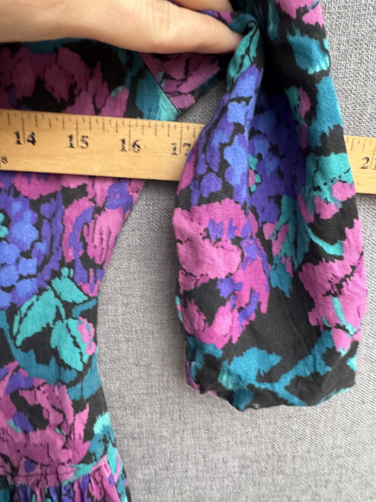 Rabbit Designs Sz 8 Vintage 80’s 90’s USA Jumpsuit Romper Floral Pink Purple