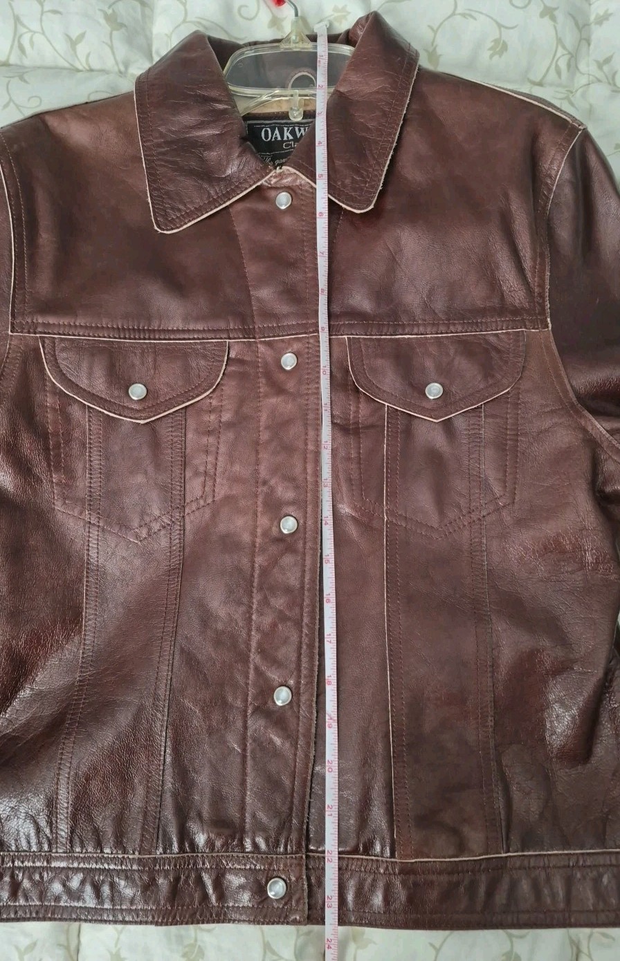 Women’s Vintage Oakwood Classic Brown Patent Leather Jacket Sz M Snap Closure