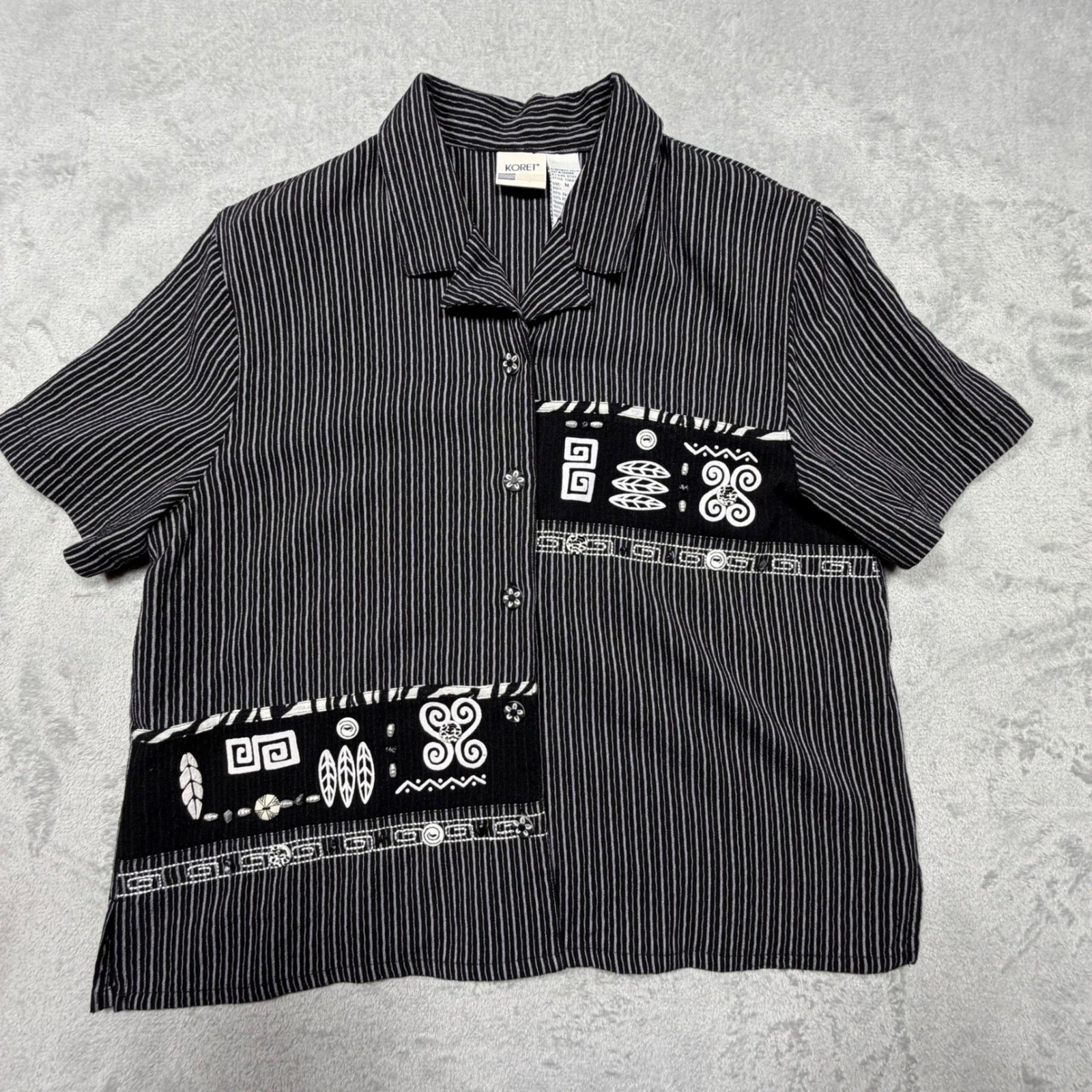 Vintage Koret 90s Tribal Stripe Button Up Shirt Size M Black White Boxy Unique