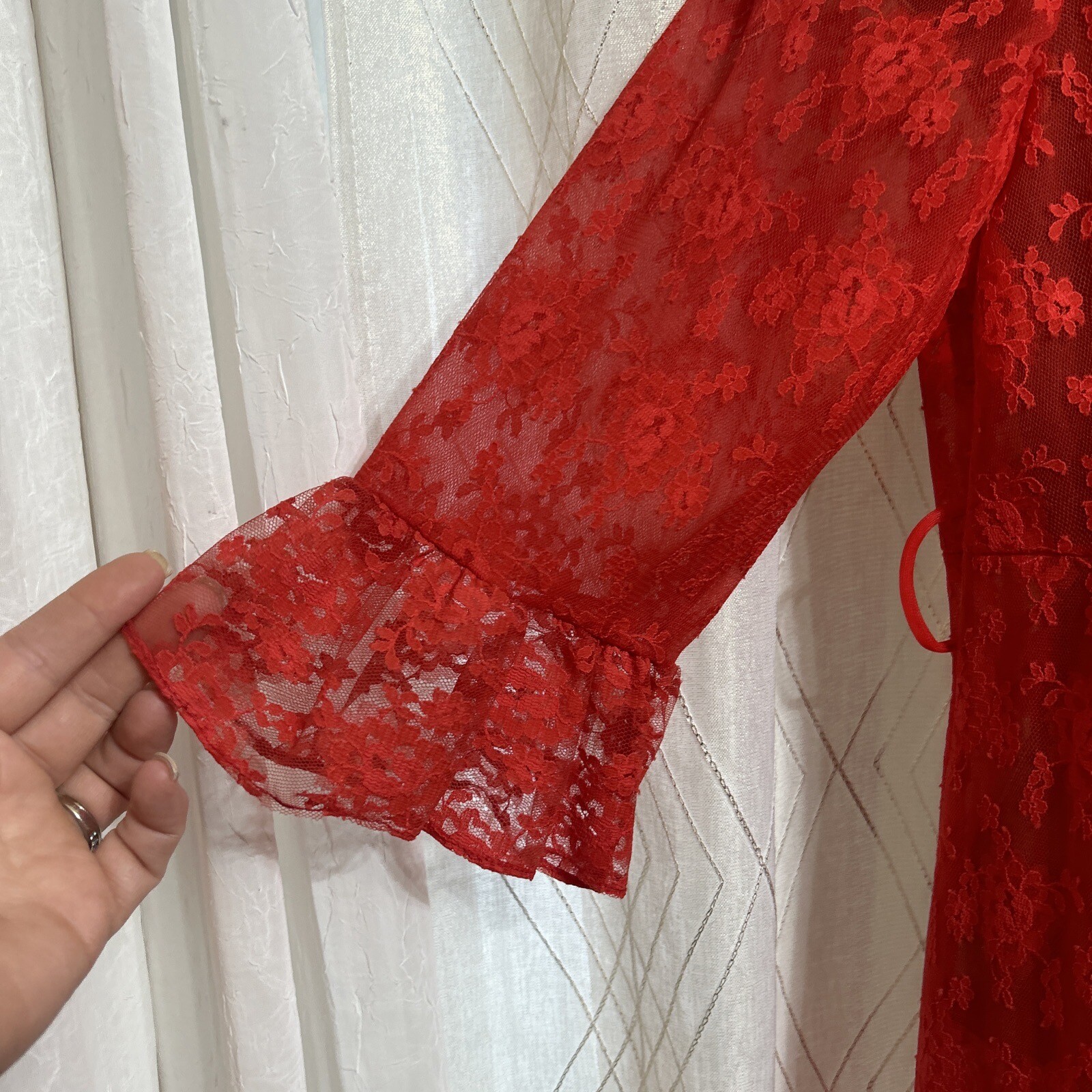 VTG 36 S M Peignoir Sunset Red NIGHTGOWN Lace Nylon LINGERIE Negligee Chiffon