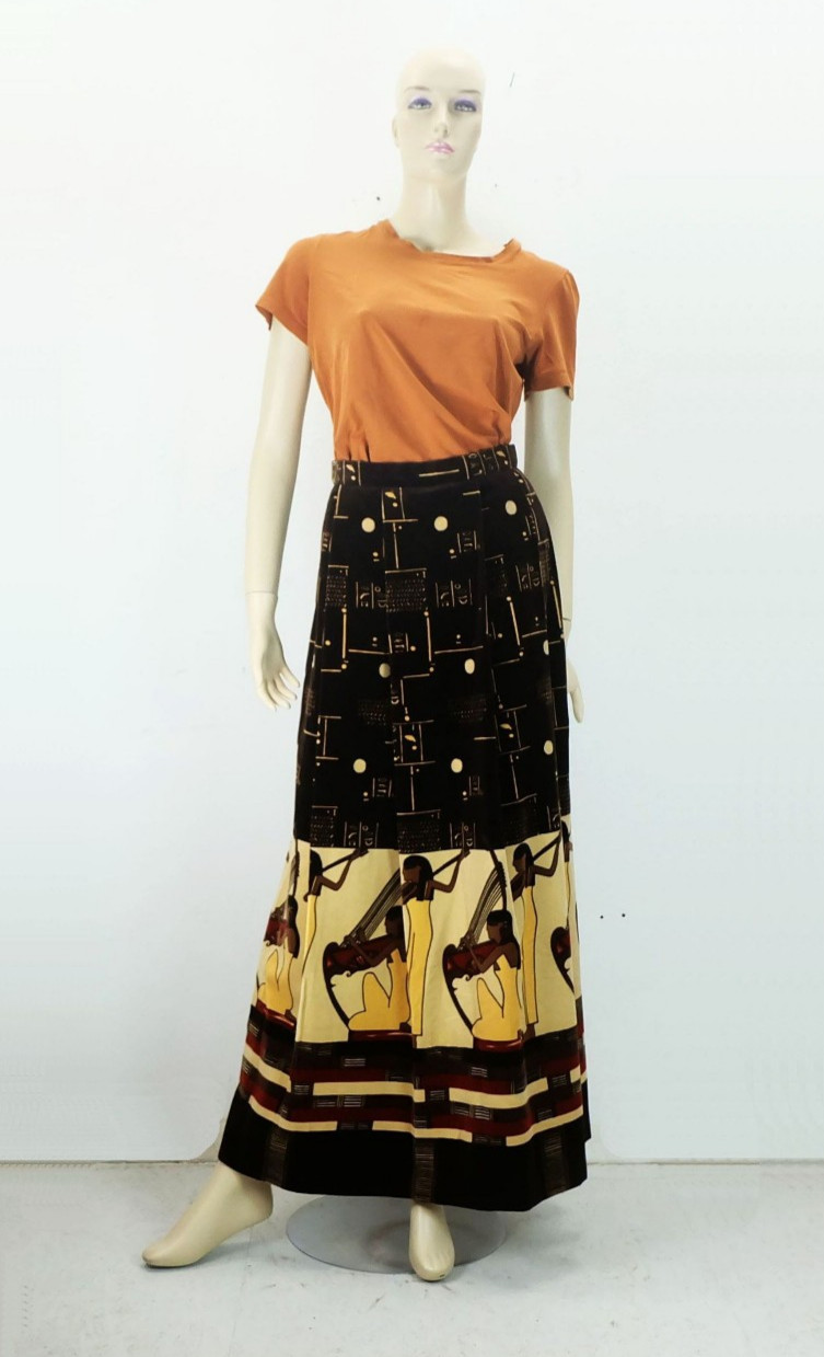 SKIRT velvet skirt with unusual Egyptian pattern 70s maxi skirt size S