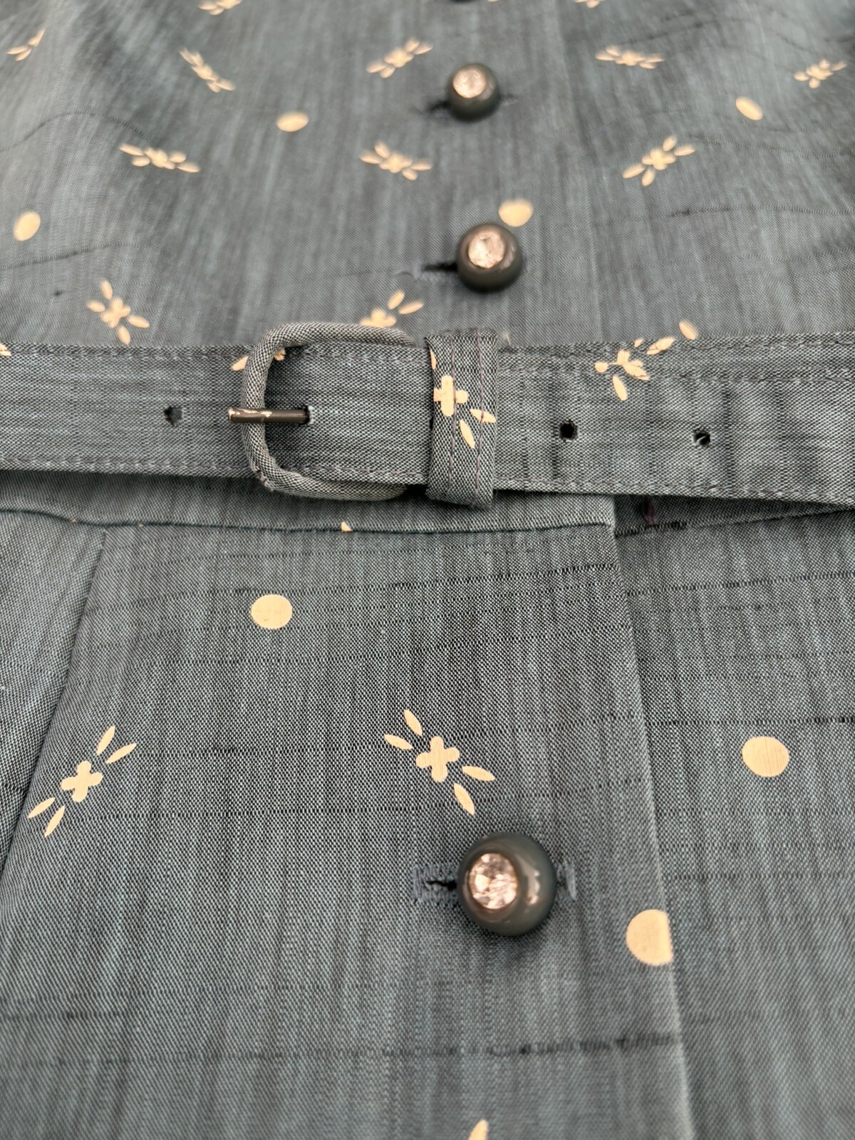Vintage 1950’s Handmade Small Woman’s Dress Fab Workmanship 21 Buttons Belt