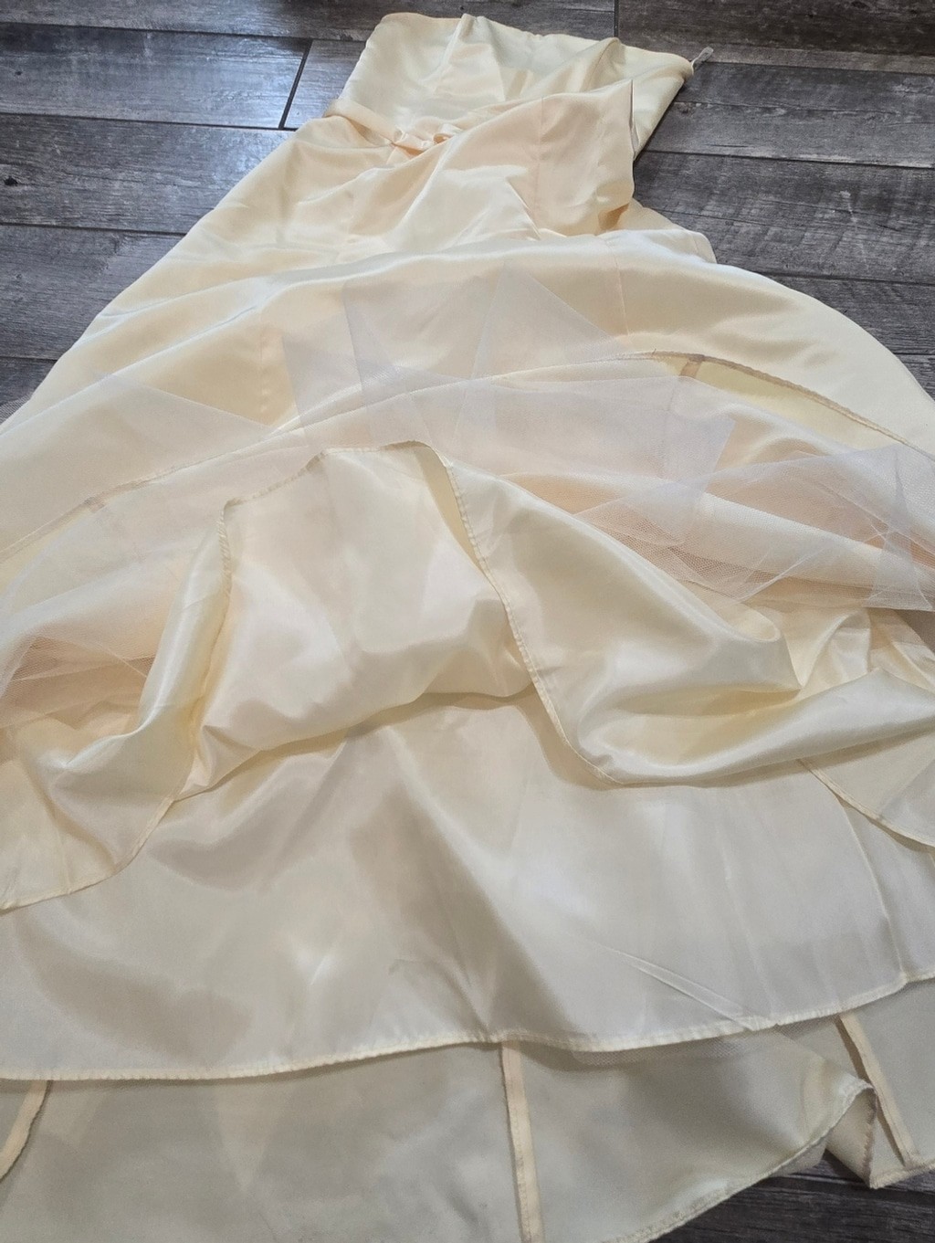 Jessica McClintock for Gunne Sax Yellow Y2k Strapless Satin A-Line Gown, 11/12