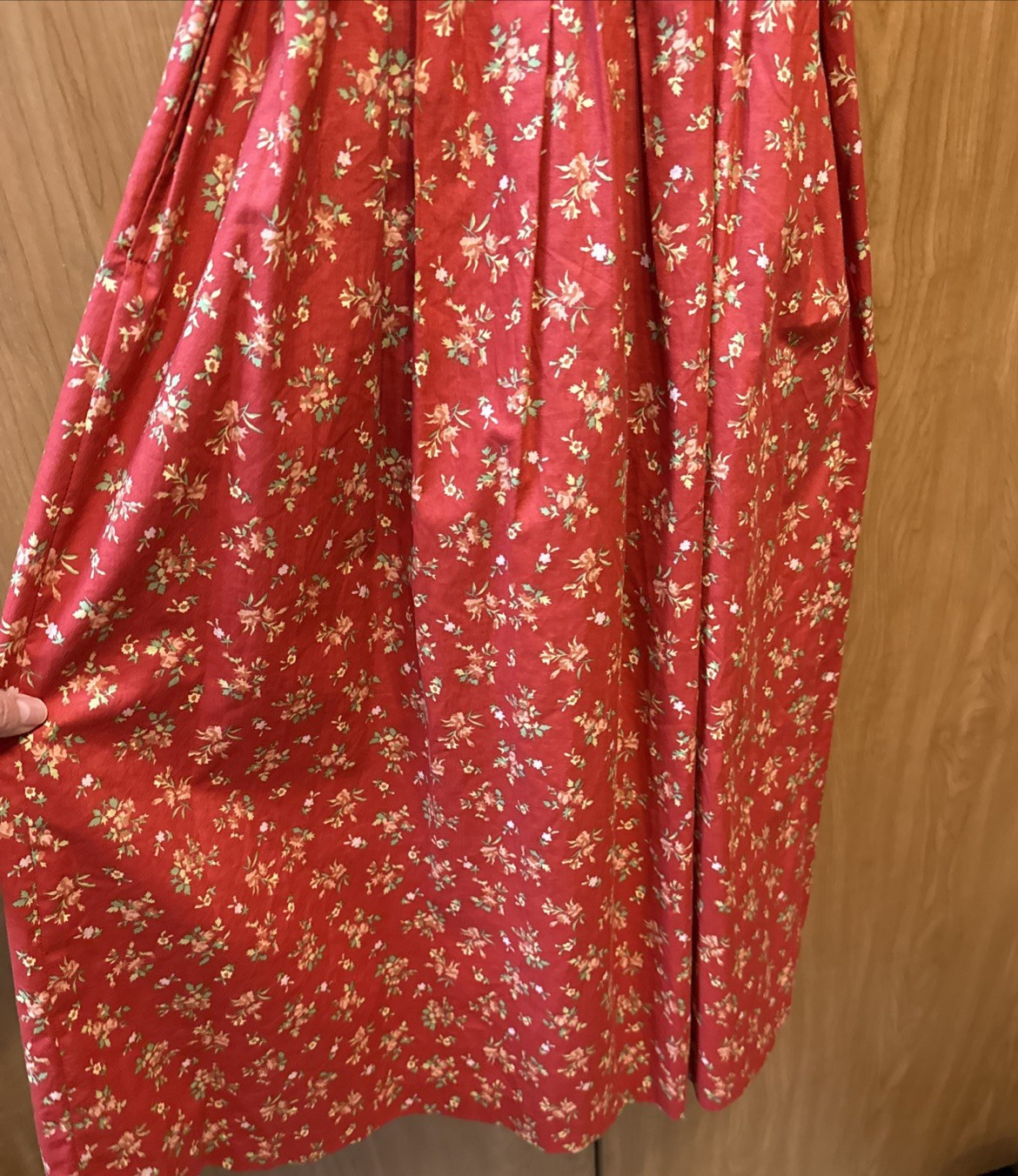 Laura Ashley 80’s dress red floral UK 8 USA 4 cotton Hungary vintage Cotton