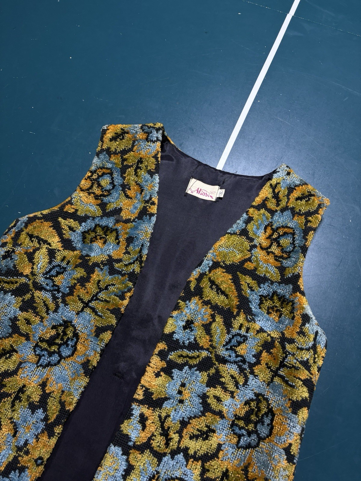 Vintage 70s Aladdin Tapestry Vest Women’s Small Floral Leaf Boho Hippie Rare