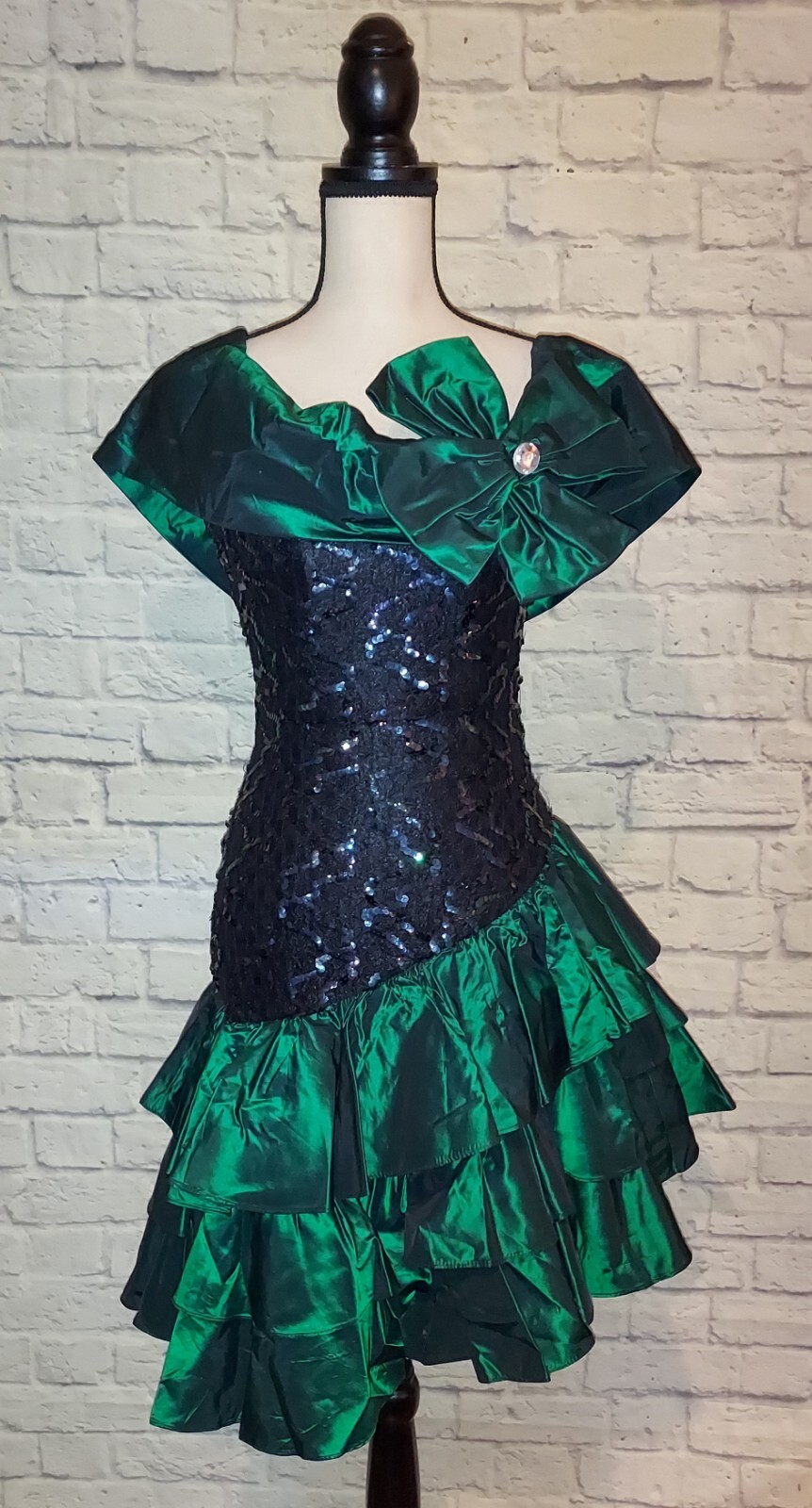 Vintage 80’s Night Moves Green Black Sequins Taffeta Ruffle Dress Size 9/10