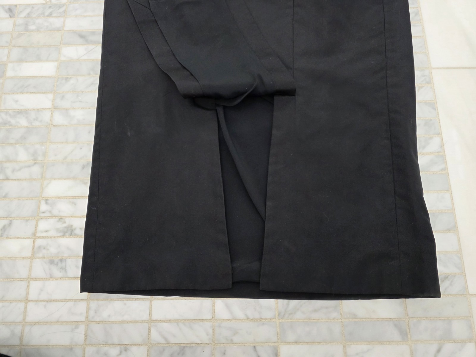 Rare Vintage Alexander McQueen A/W 2005 Black Sheath Silk Wiggle Dress IT42 NWT