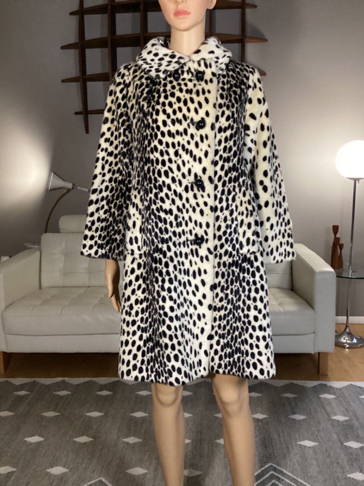 Vintage 60’s Swahili Faux Snow Leopard Fur Coat Old Hollywood Sz Small