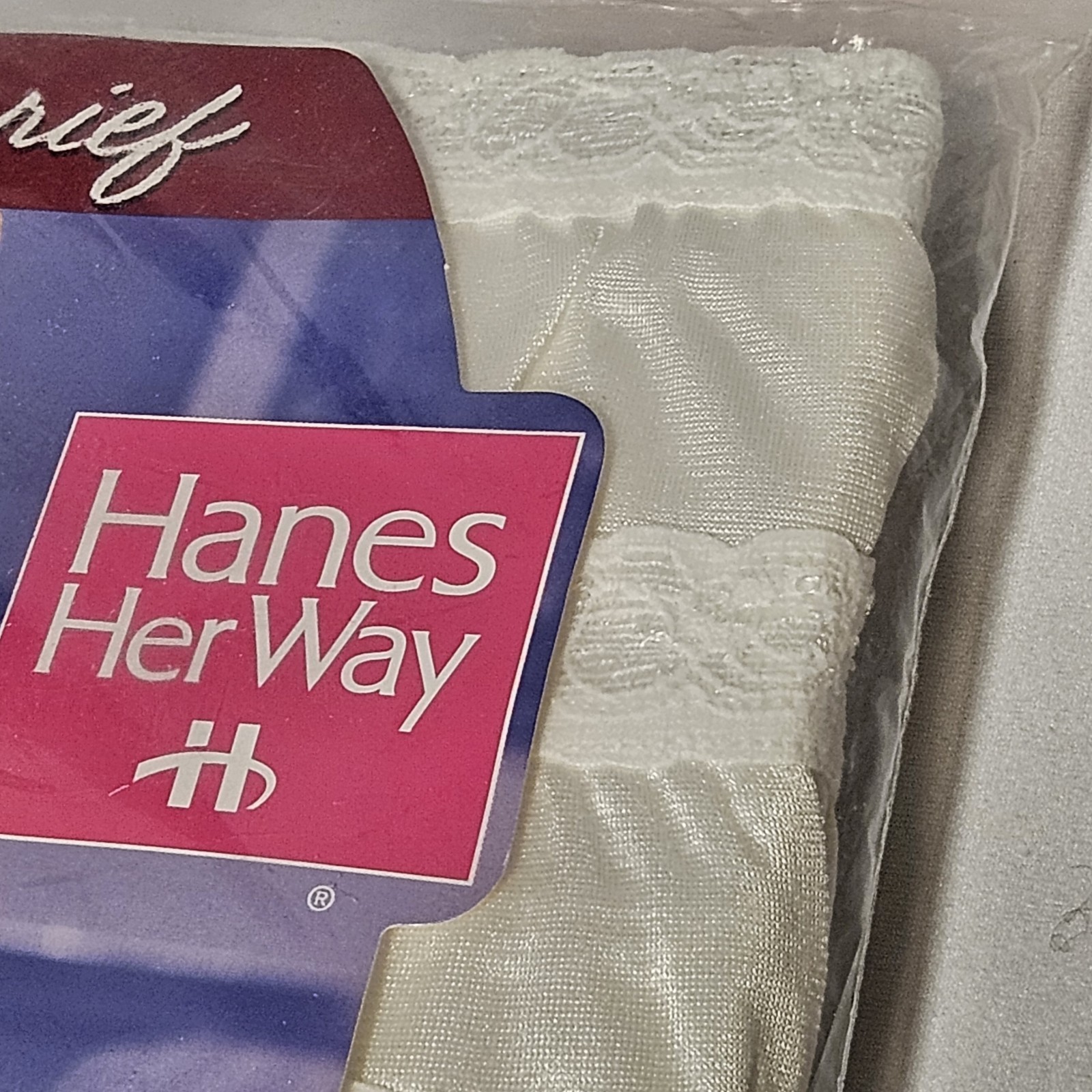 Vintage 1995 Hanes Her Way 3 Pair Nylon Panties Briefs Size 10