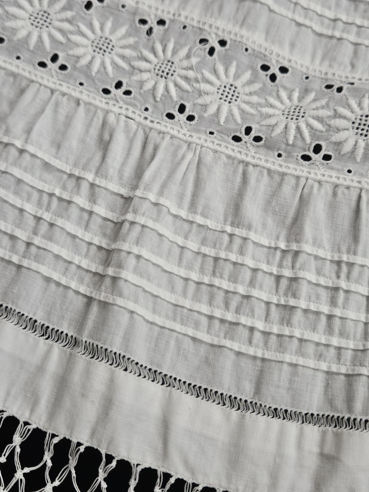 Antique Edwardian Victorian 1900s White Cotton Eyelet Lace Petticoat Altered