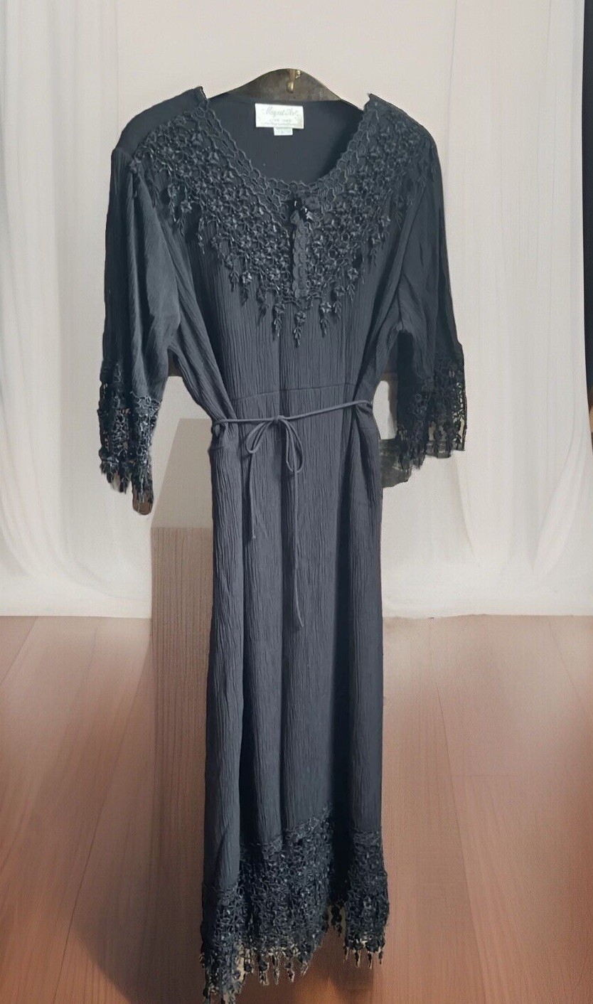 Vintage Magnet Art Lynn Yang Long Black Lacey Maxi Dress Sz Large