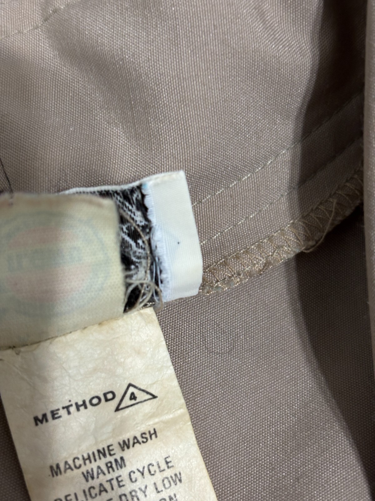 Vintage 1960’s Sue Brett Womens Jumpsuit Size 7/8 Beige Coveralls Zip Up Flyers