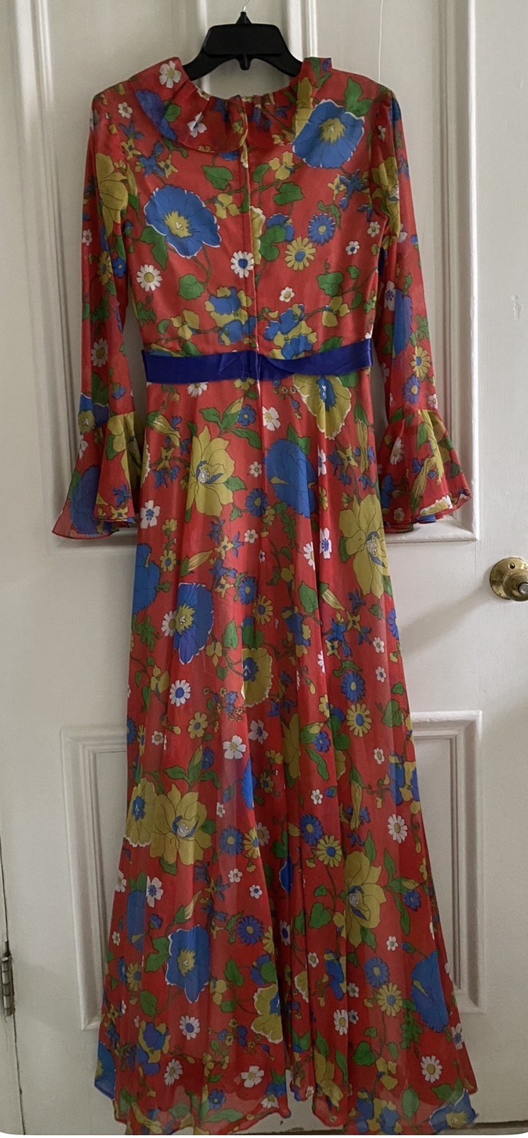 Fabulous Vintage 70’s Floral Long Gown Ruffle Detail VTG 10/Small Red w Blue