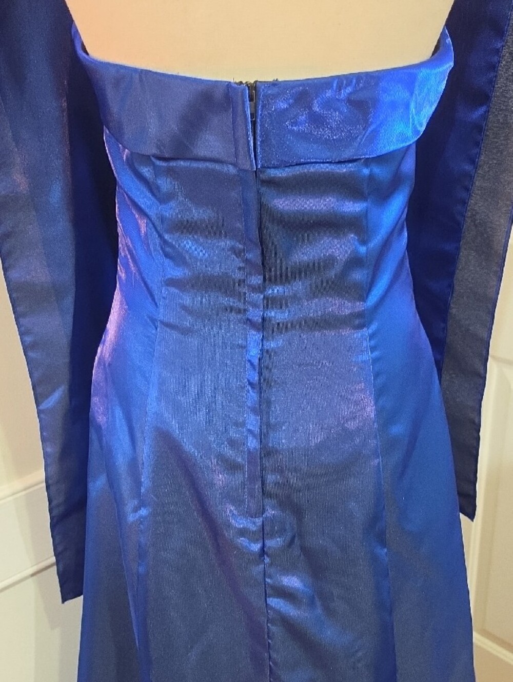 Urban Girl Nites Vintage Y2K Royal Blue Satin Strapless Gown & Shawl – Size 7/8
