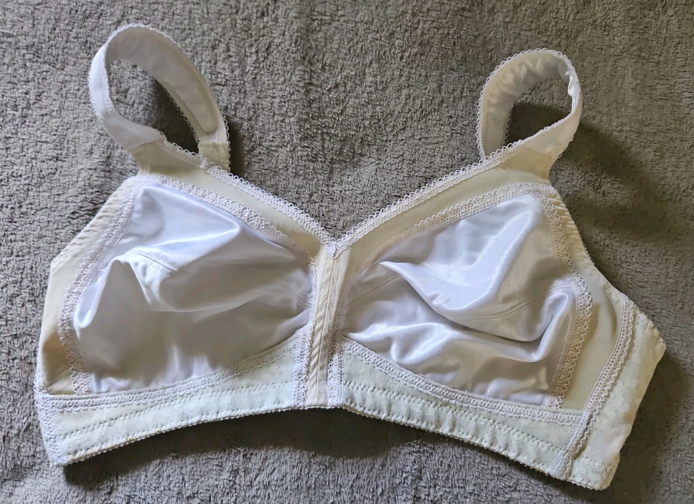 15 Pc Vintage Bras, Girdles & Shapers Lot Satin Nylon Lace FLAWS