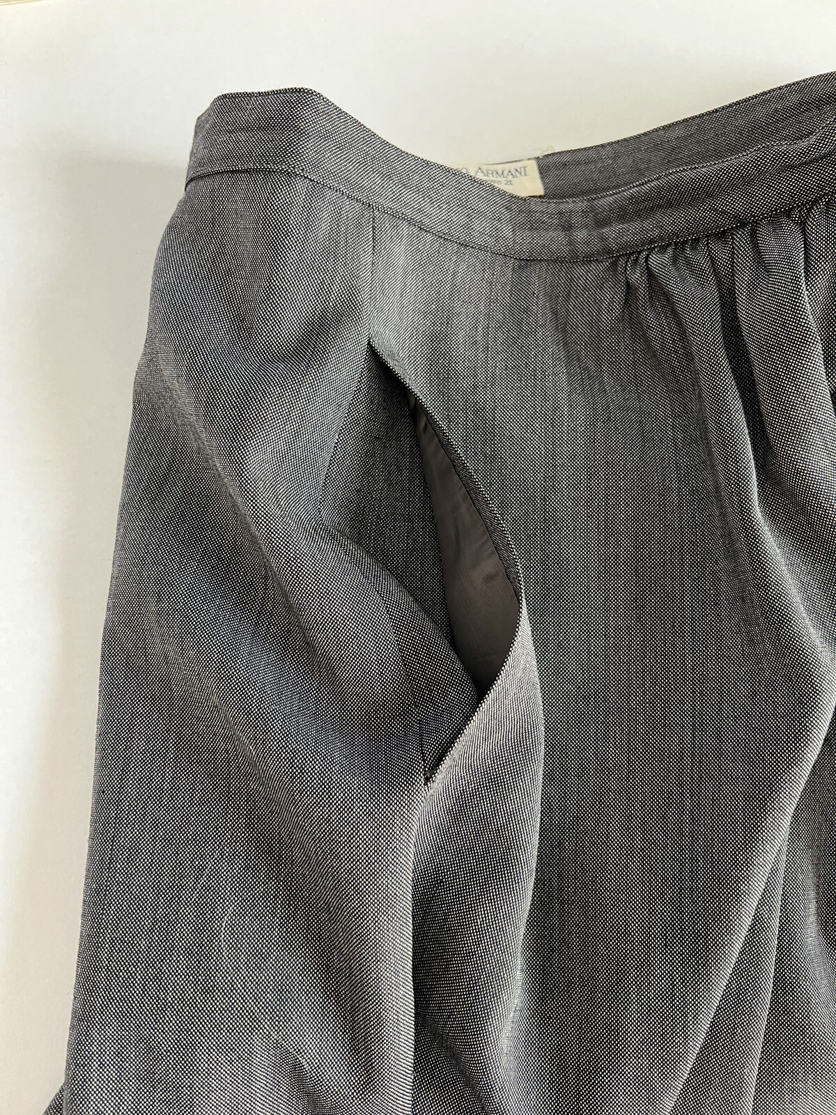 Vintage GEORGIO ARMANI 100% Wool Skirt Gray Size 12 1980’s