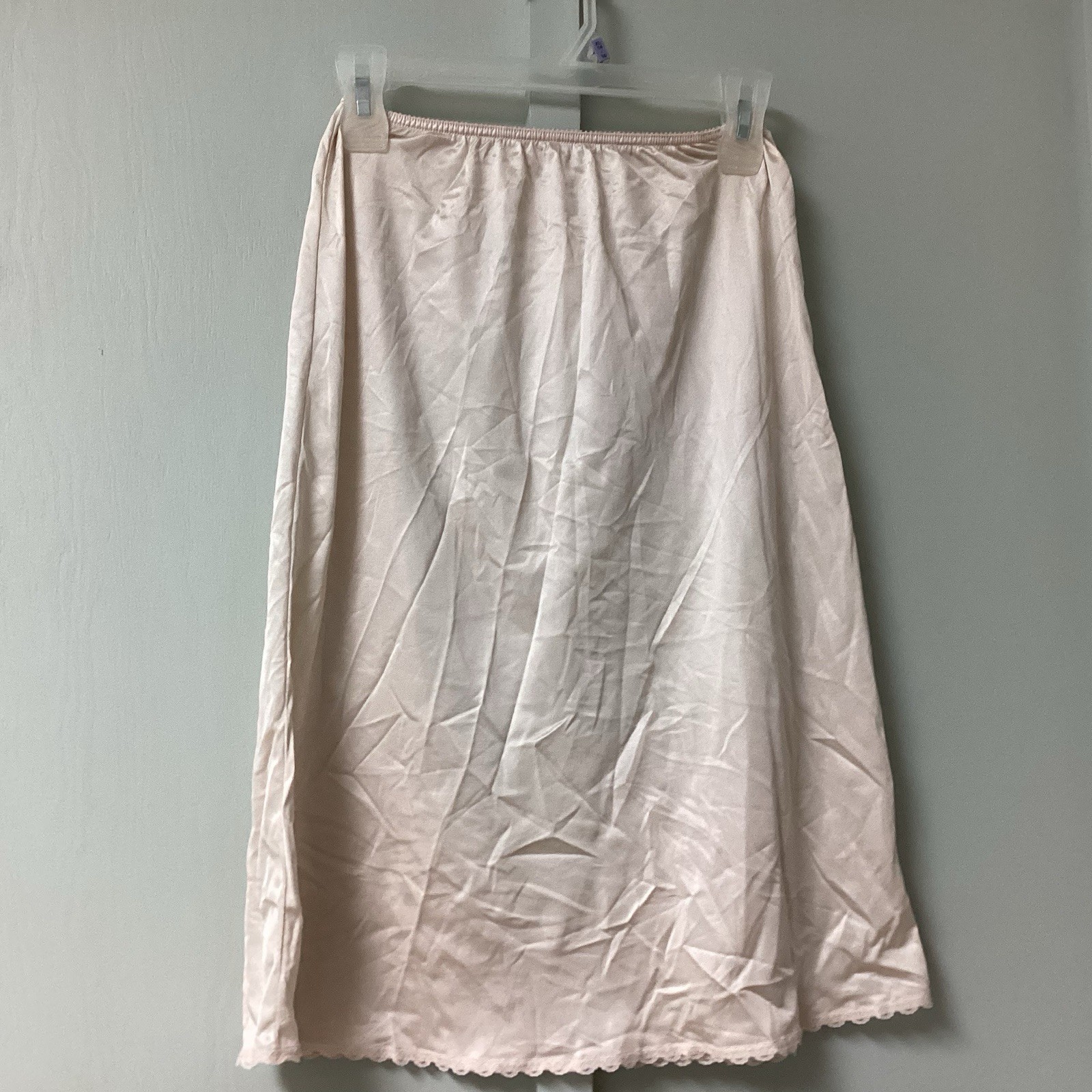Vtg Warners Perfect Measure Nylon Half Slip Med 18”Lace Trim Blush USA