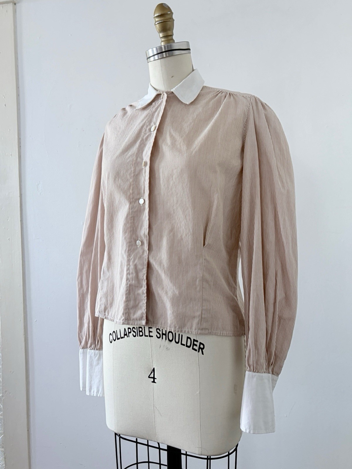 1930s 40s Candy Stripe Cotton Button Up Blouse Pointed Collar French Cuffs S/M