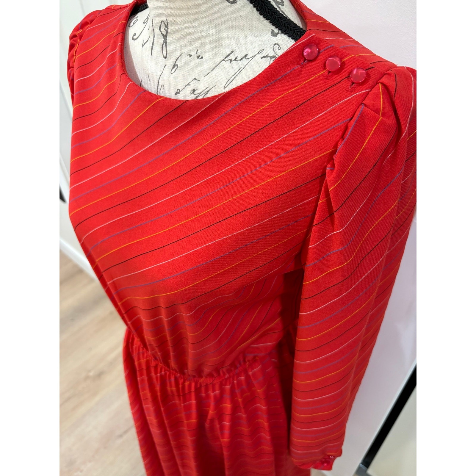 Vintage S.L Petites Size 14 Red Long Sleeve Midi Dress