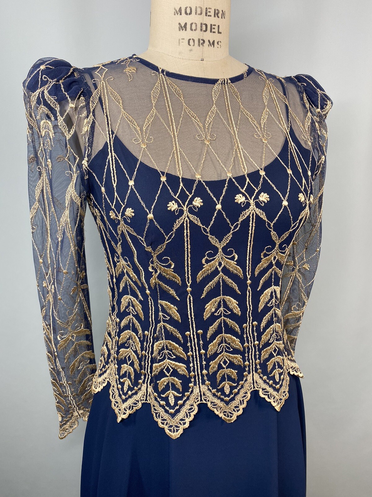 Vintage Dress SIZE SMALL 7 /8 navy blue gold CACHET lace 70s 80s 40s georgette
