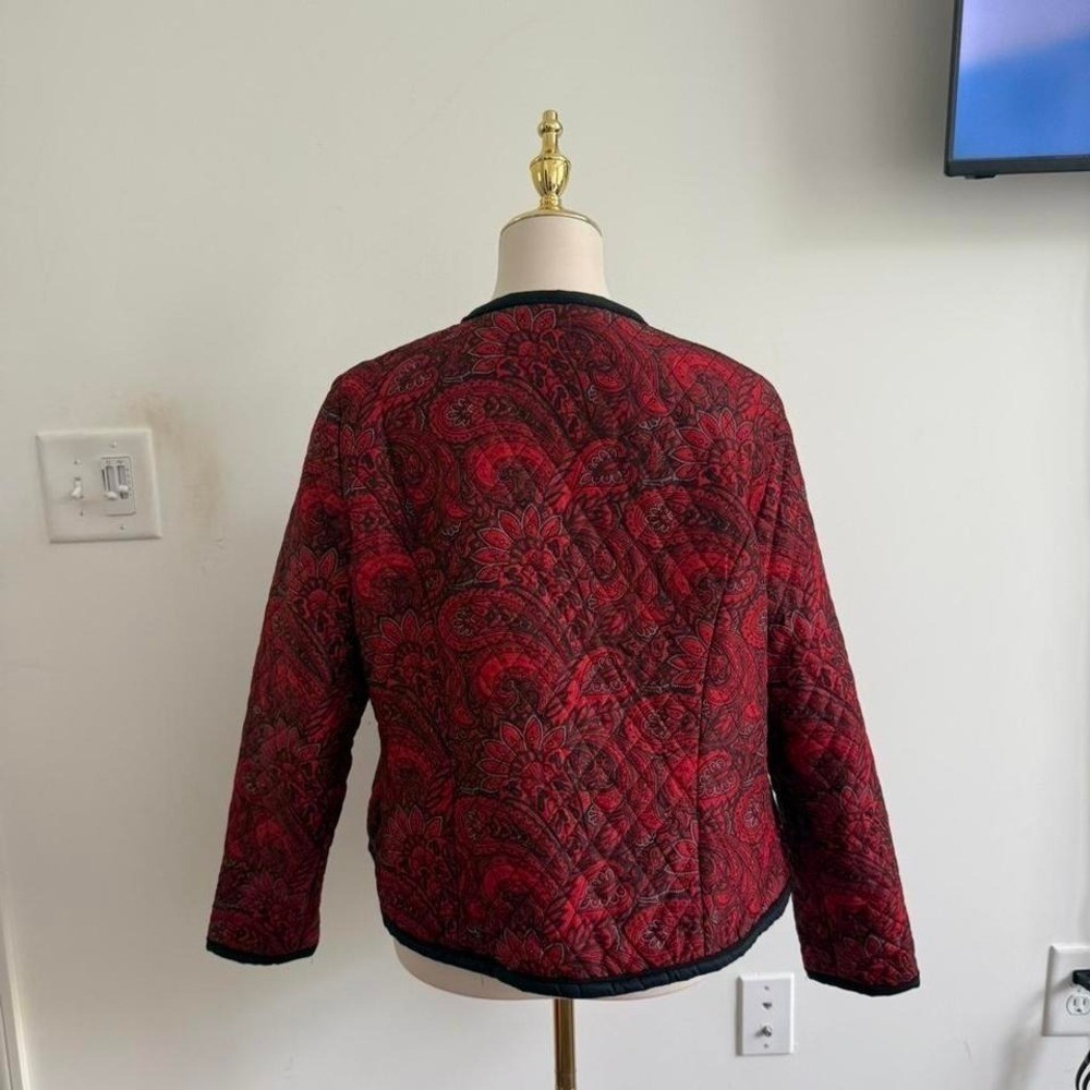 Vintage Silkland 100% Silk Red & Black Paisley Quilted Jacket Size L