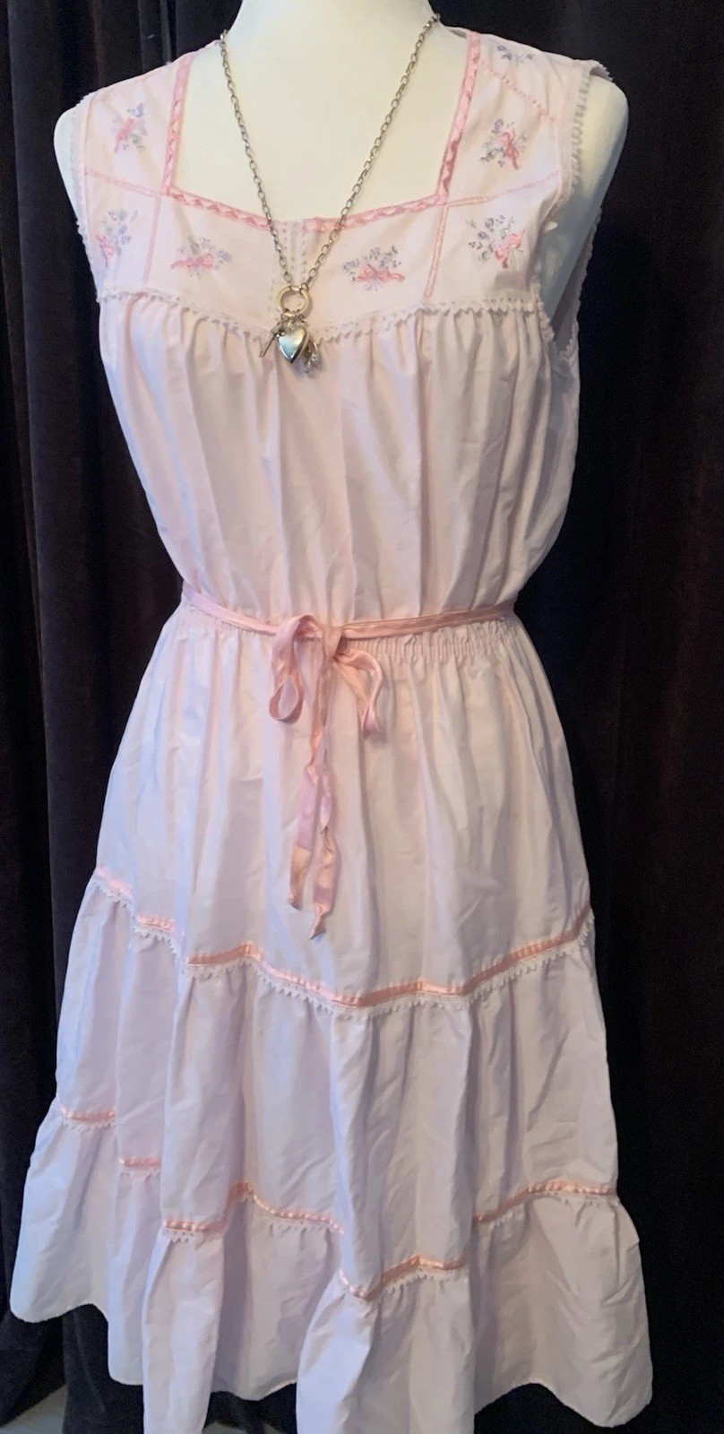 Vintage Shelly Michaels Embroidered Sundress Junior Size 13/14 (Fits like XS)