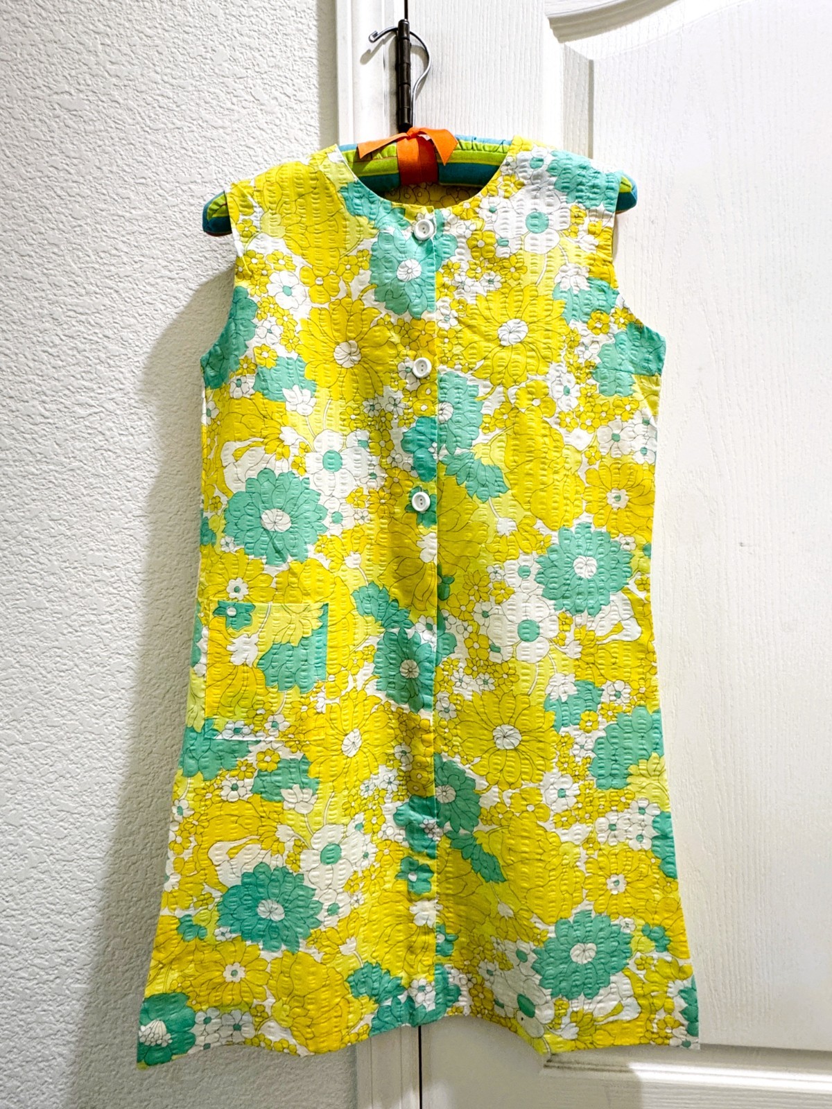 Vintage 1960s Yellow and Blue Floral Seersucker Mini Shift Dress Medium M