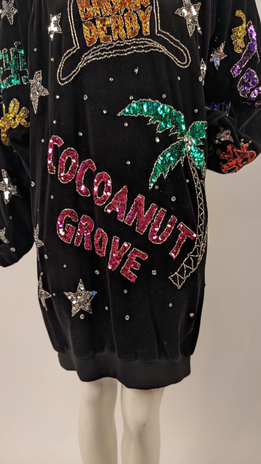 OUTRAGEOUS VINTAGE 1980’S BONNIE BOERER BEADED NOVELTY VELOUR SWEATSHIRT TOP
