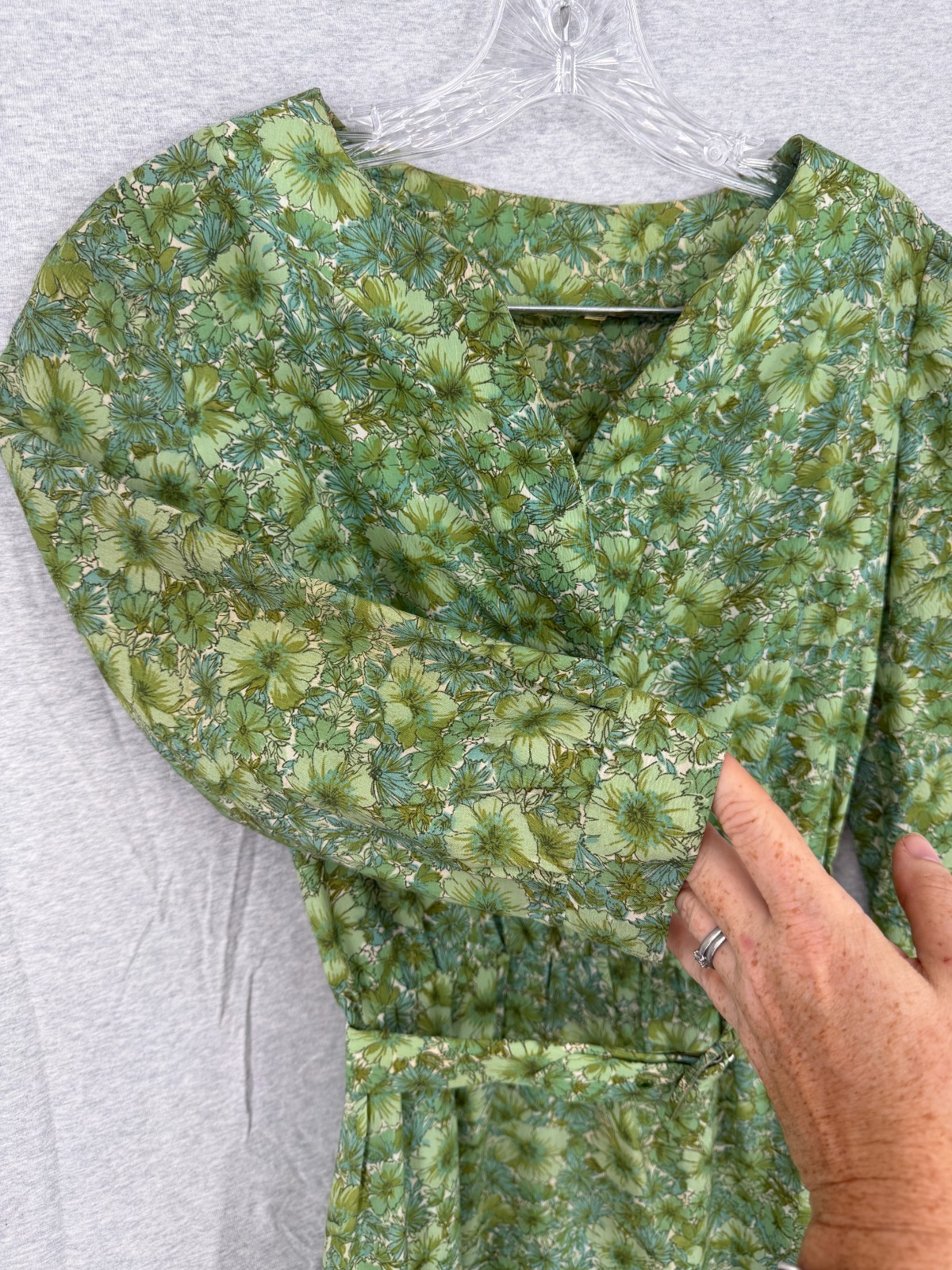 True Vintage 50s Floral Belted Blouson Dress Housewife Chic Green Brown