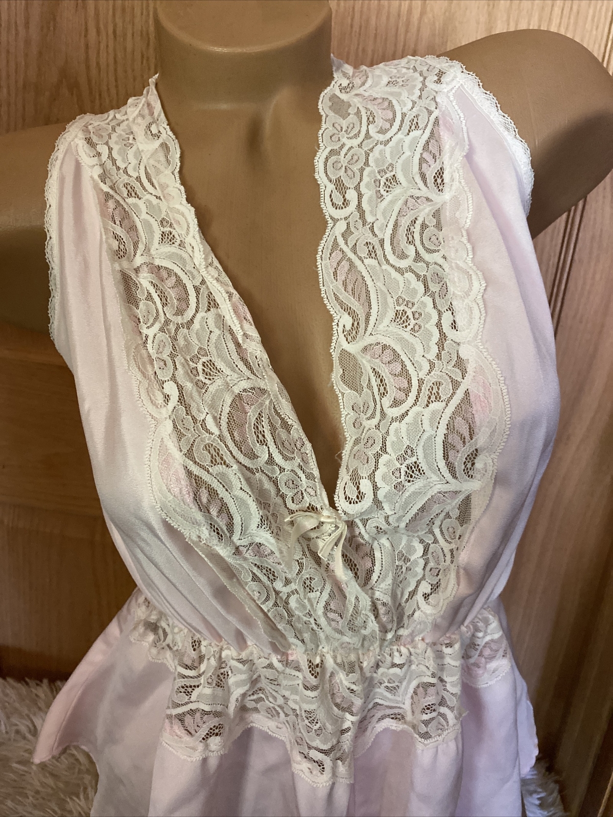 Vtg Teddy PINK Lace flutter Tap Bodysuit Playsuit CHANTILLY Lace One Piece #L9