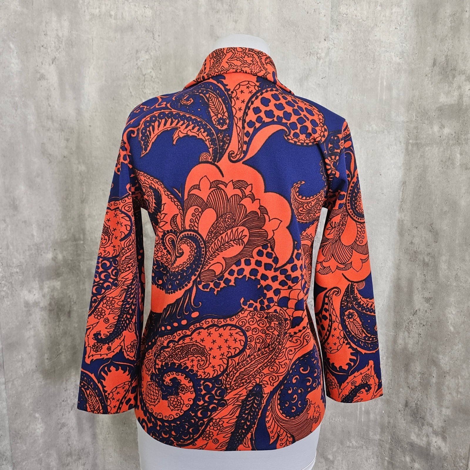 Vintage 70s Psychedelic Mod Paisley Dbl Knit poly Shirt Reddish Orange Blue