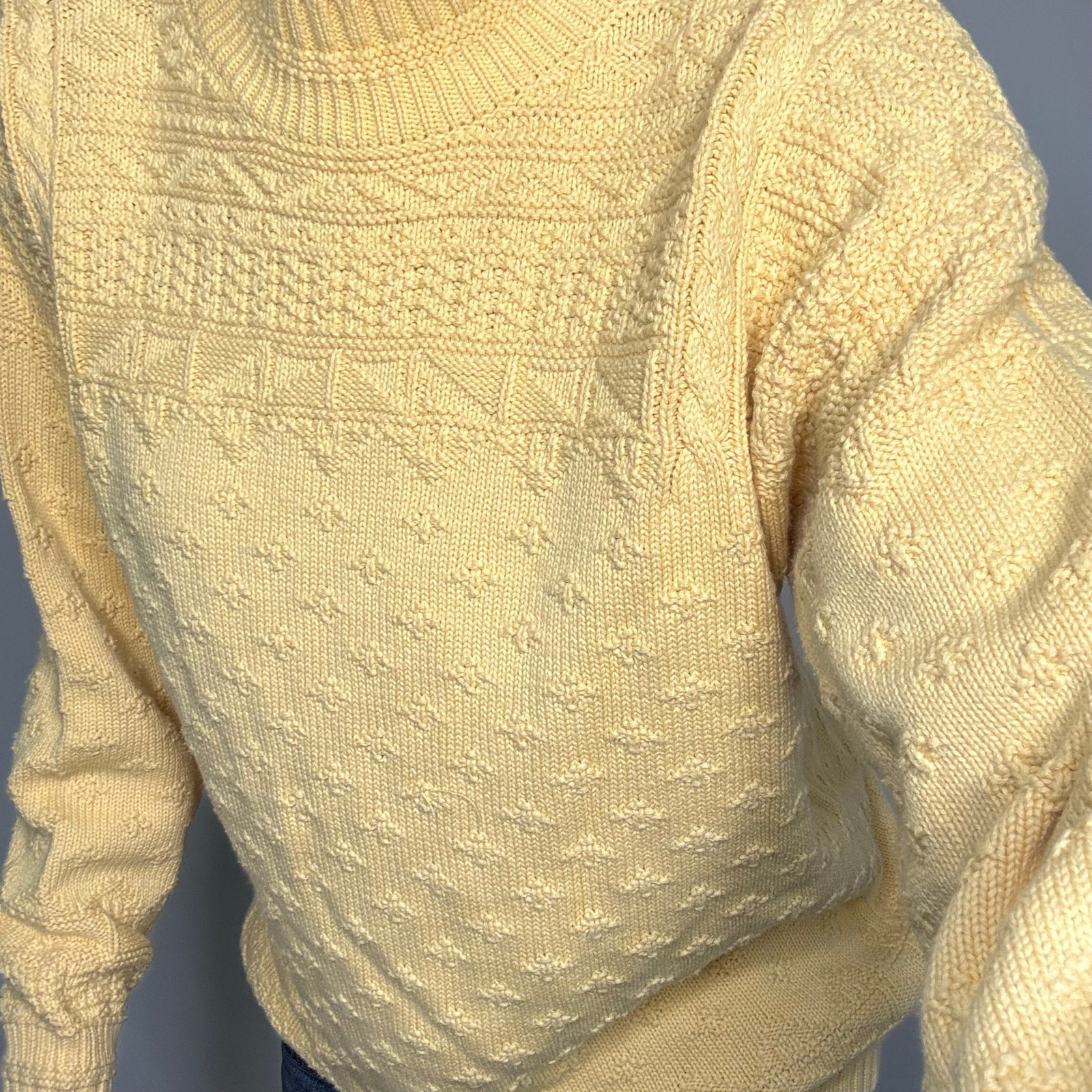 VTG 80s 90s LizWear Butter Yellow Textured Cotton Sweater Jumper Size Medium