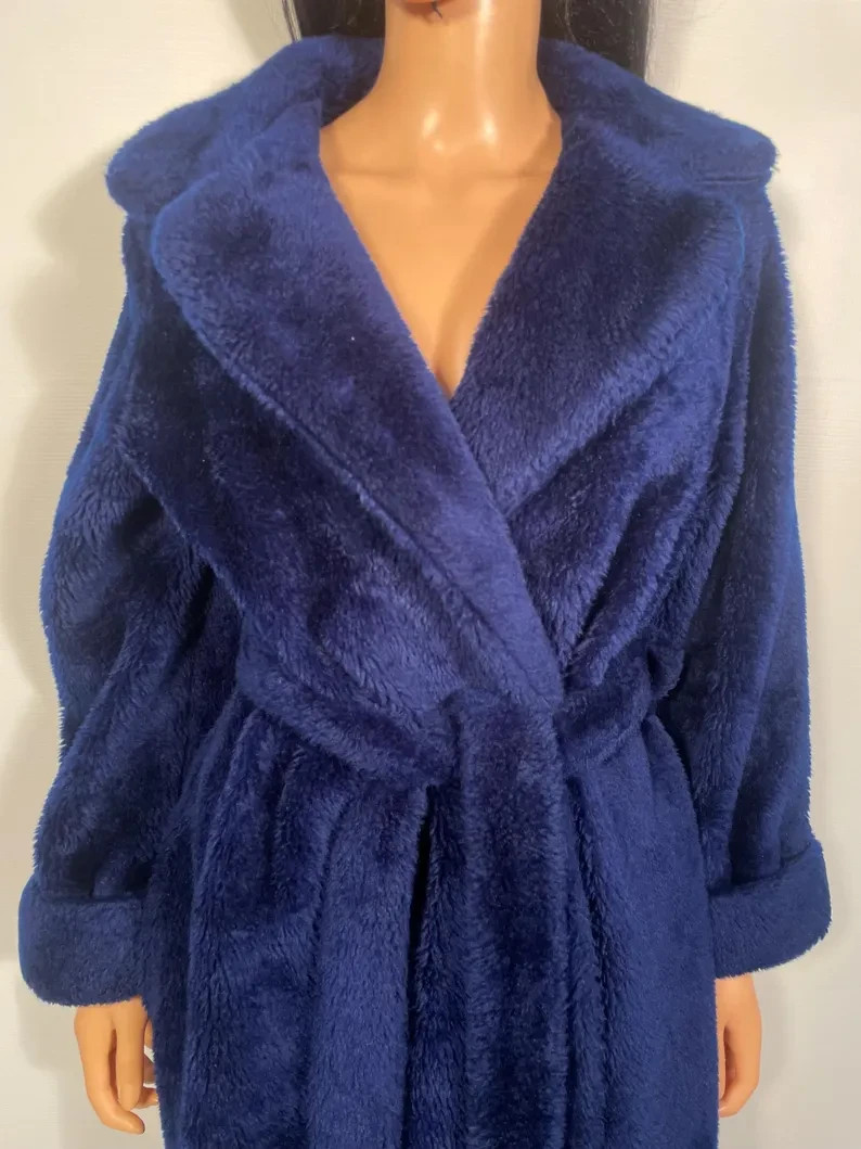 Vintage 1970s Plush Fuzzy Dark Blue Robe Made In USA Size M