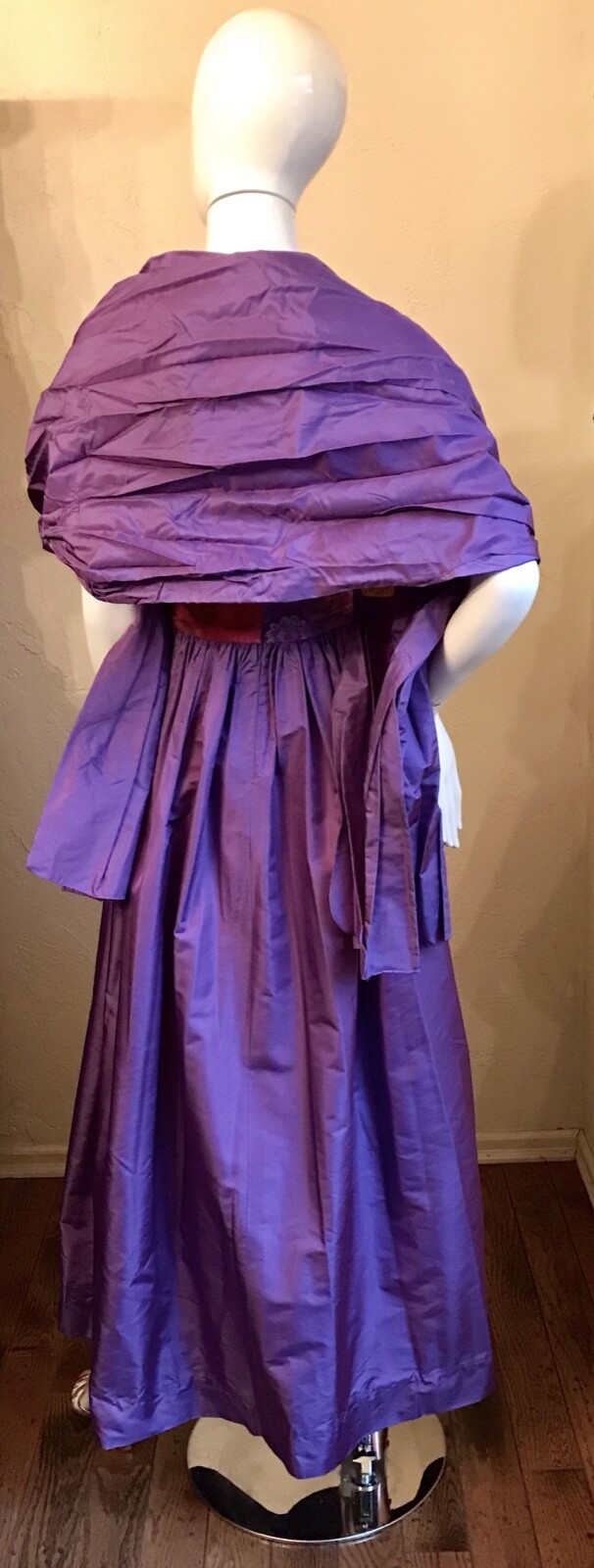 VINTAGE 1960’s Vera Hicks Mod Purple Satin Evening Gown Dress S New with tags