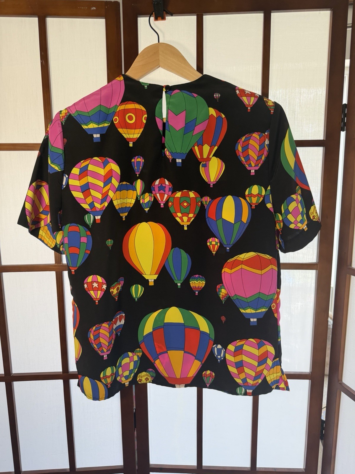 Anna Kriste Got Air Balloon Whimsical Vintage Retro Blouse Medium Colorful