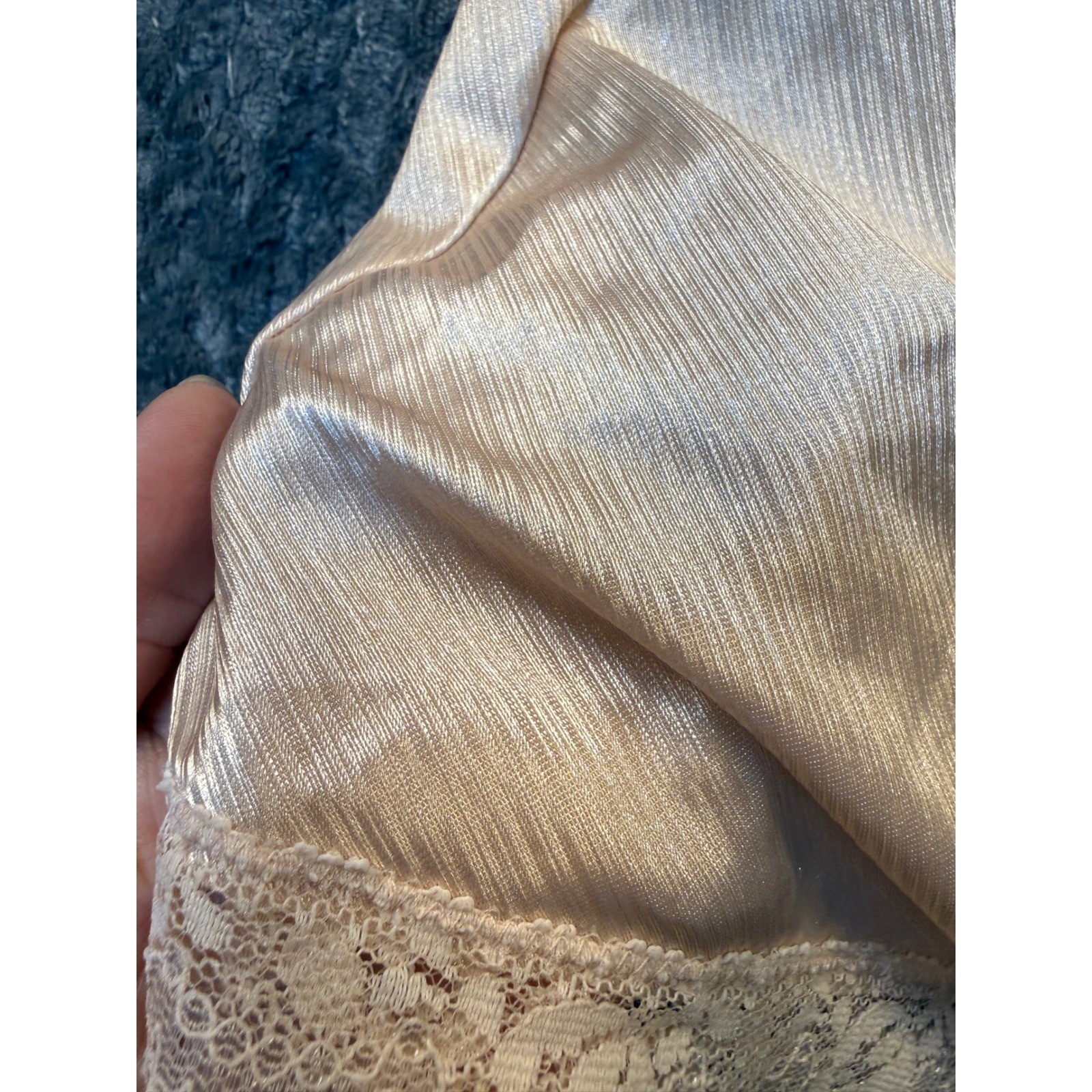 Warners Shine On Vintage Half Slip Champagne Beige Lace Trim 55321 Small 25 Long
